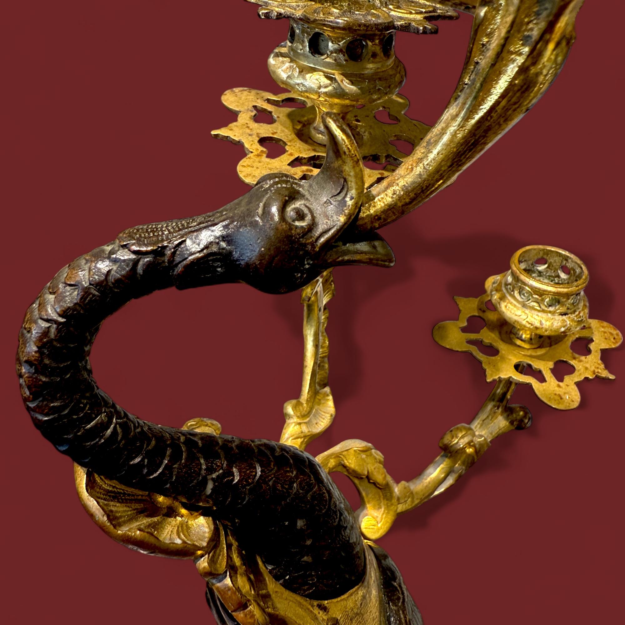 Pareja de candelabros de bronce y dorado, Francia, S. XIX en venta 3