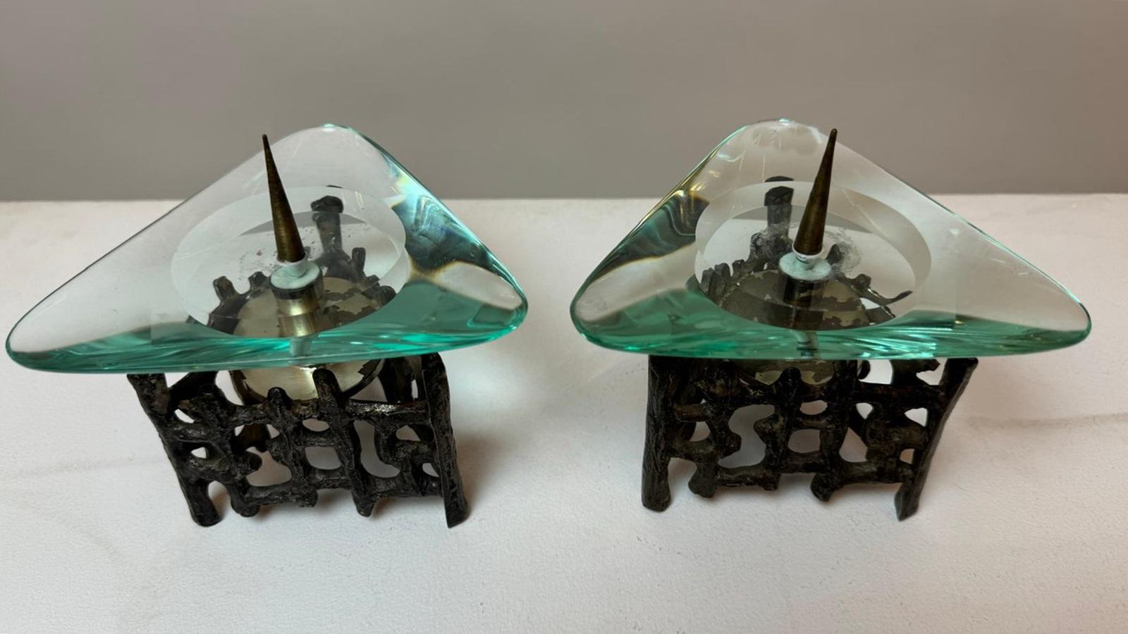 Pair of Bronze and Glass Candlesticks in the Style of Fontana Arte In Good Condition For Sale In Brussels, BE