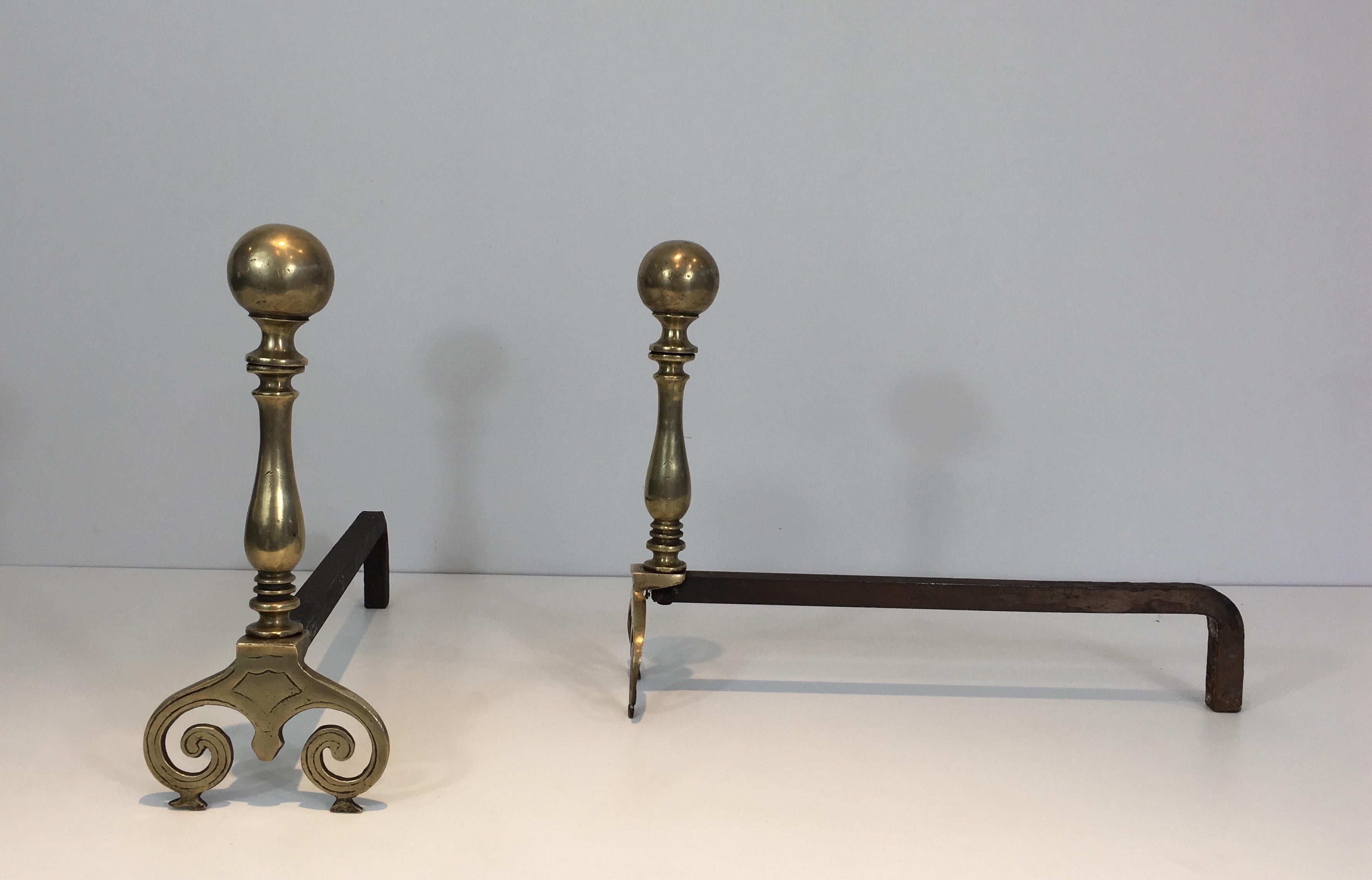 Pair of Bronze and Iron Andirons, French, 18th Century In Good Condition In Marcq-en-Barœul, Hauts-de-France