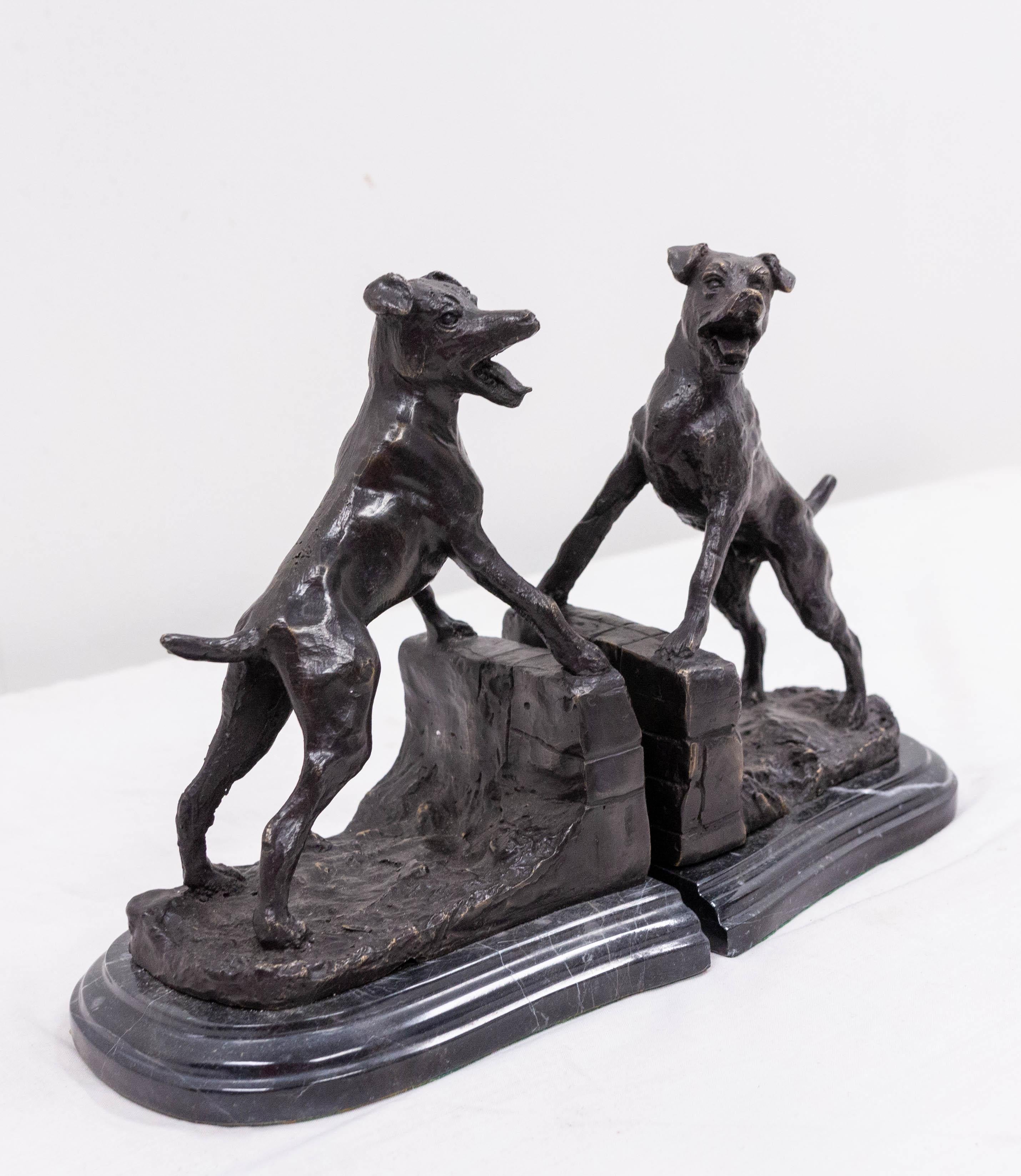 Napoleon III Pair of Bronze and Marble Bookends Barking Dogs from E Drouot, France c. 1890 For Sale