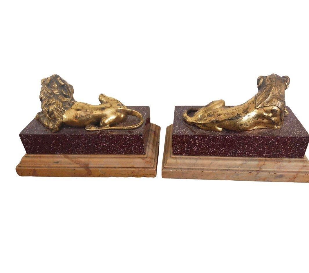 Coppia di leoni in bronzo e porfido In condizioni buone in vendita a Rome, IT