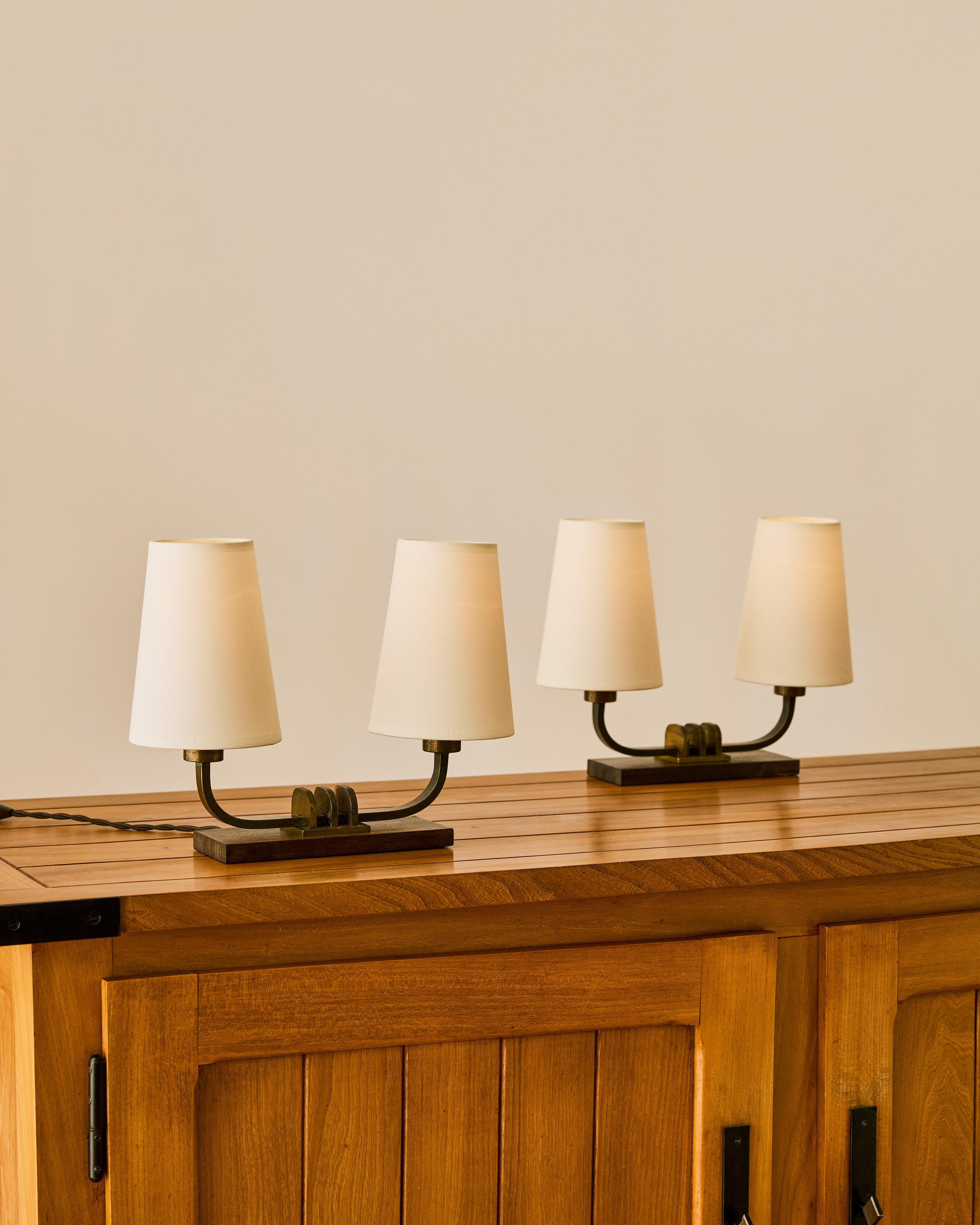 Pair of Bronze and Rosewood French Table Lamps For Sale 2