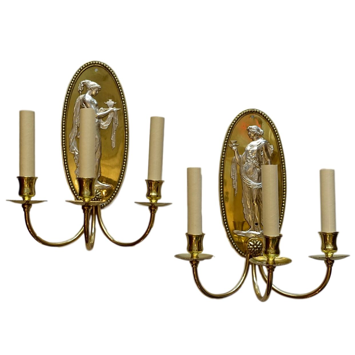 Coppia di sconsigliere neoclassiche in bronzo e placcate in argento in vendita