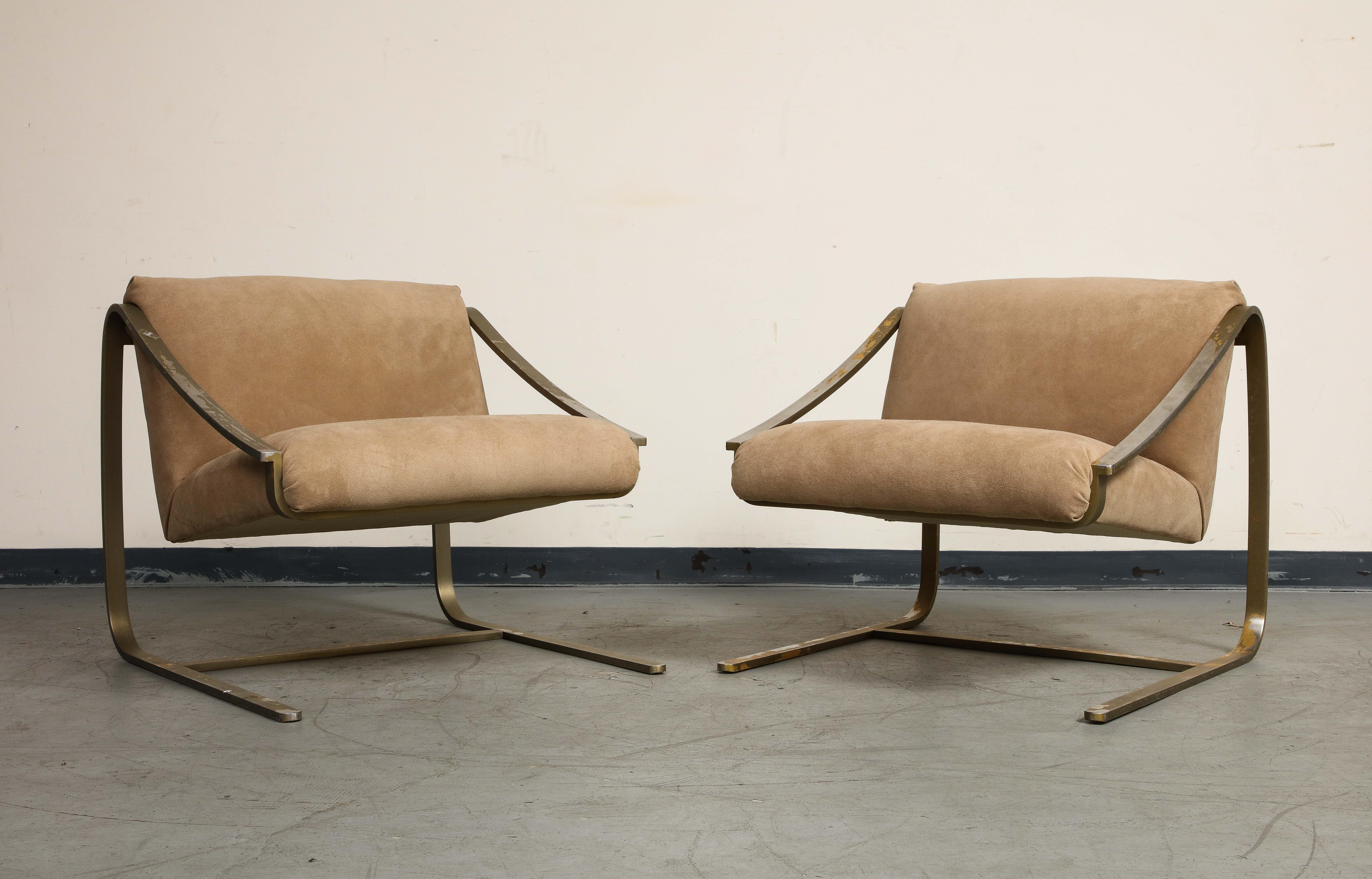 Pair of Bronze and Suede Modernist Lounge Chairs, circa 1965 In Good Condition For Sale In Chicago, IL