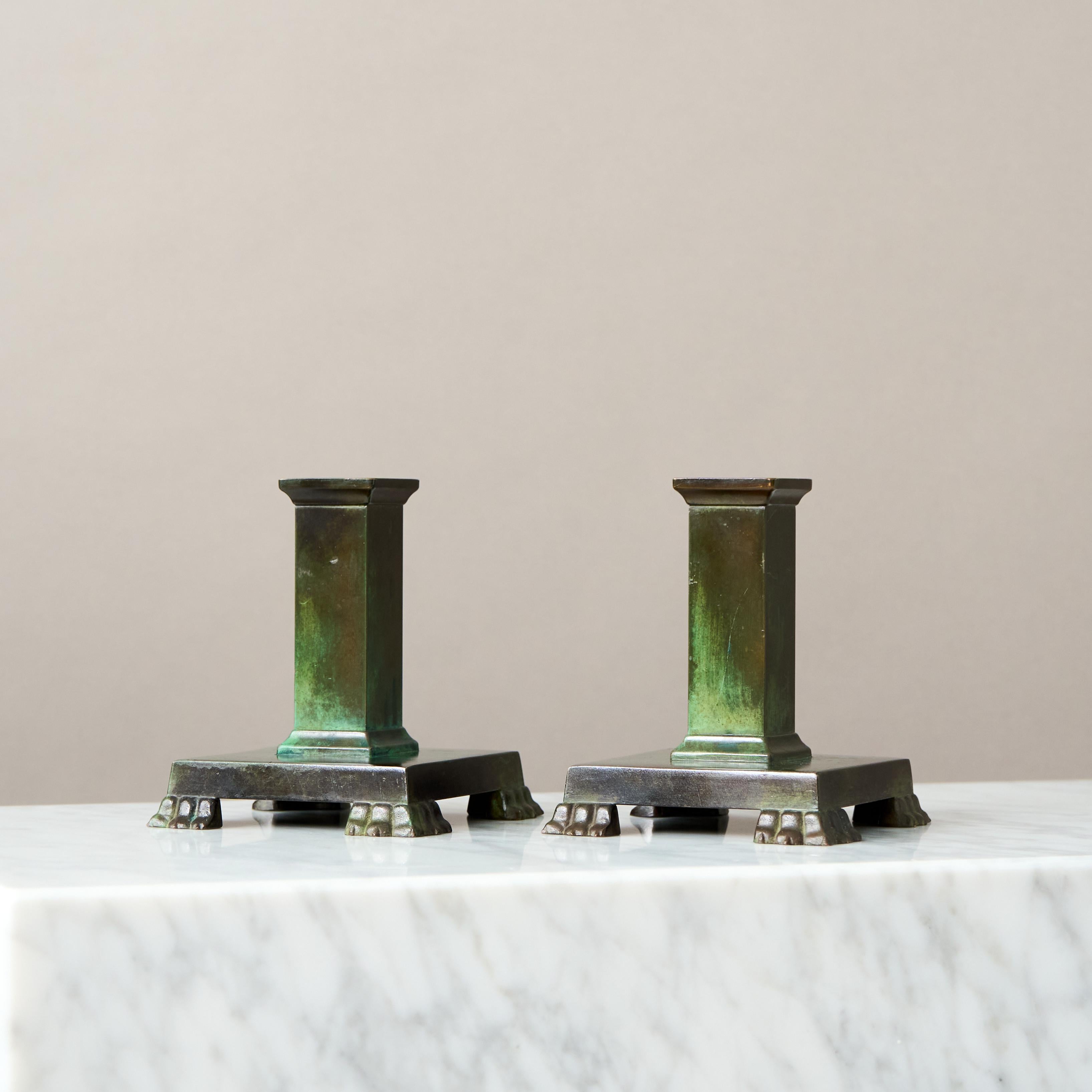 Bronzo Pair of Bronze Art Deco Candlesticks by GAB Guldsmedsaktiebolaget, Sweden, 1930s in vendita