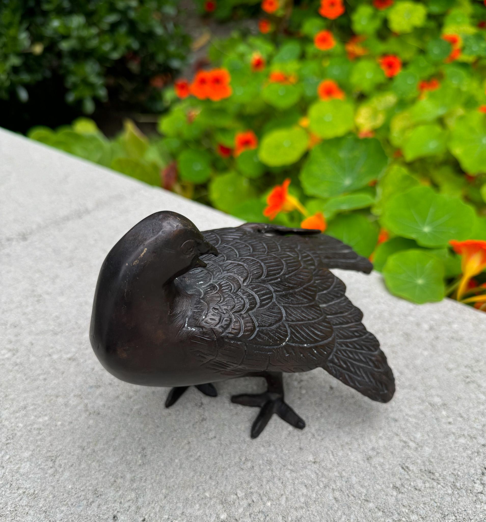 Paar Vogelskulpturen aus Bronze, Japan, um 1970 im Angebot 12