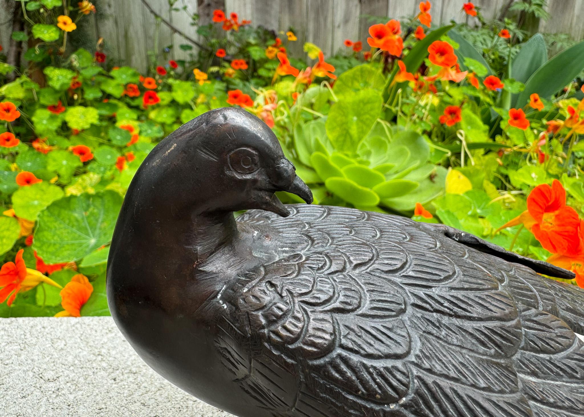 Paar Vogelskulpturen aus Bronze, Japan, um 1970 im Angebot 3