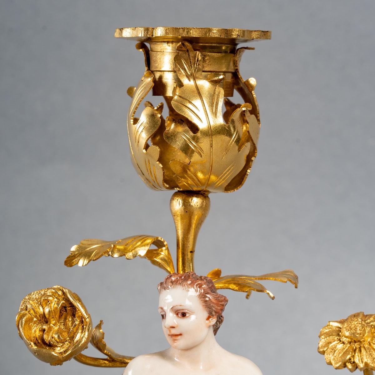 Paar Bronze-Kerzenständer, Louis XV.-Stil im Angebot 1
