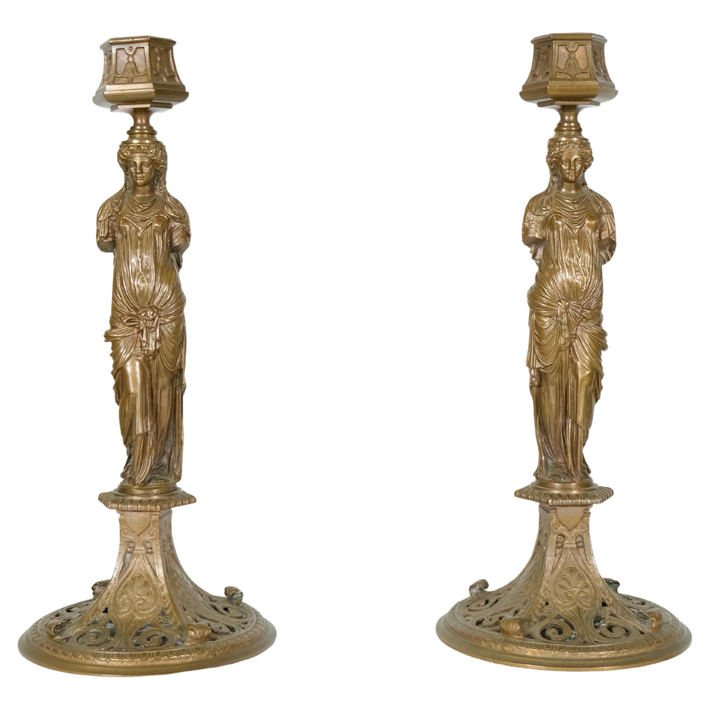 Pareja de candelabros de bronce firmados Barbedienne (1838-)