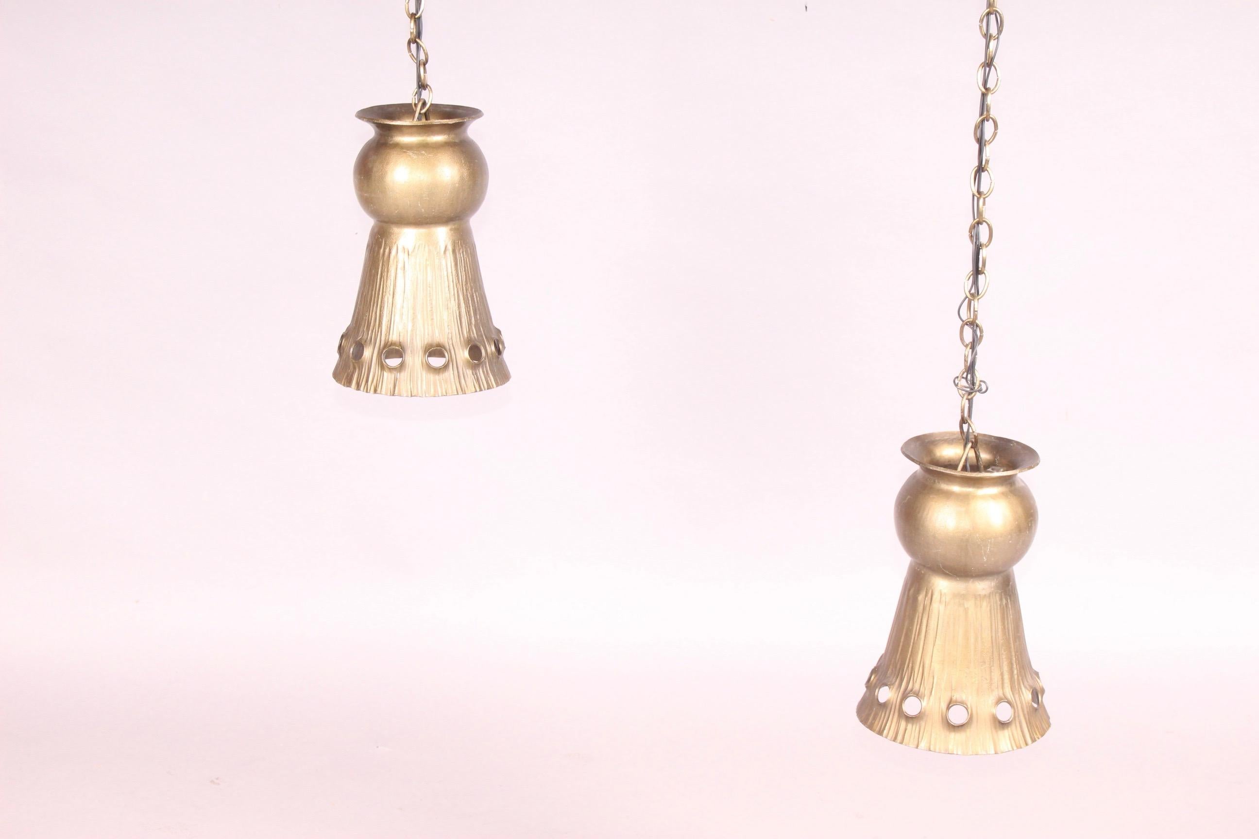 Pair of Bronze Chandelier In Good Condition In grand Lancy, CH
