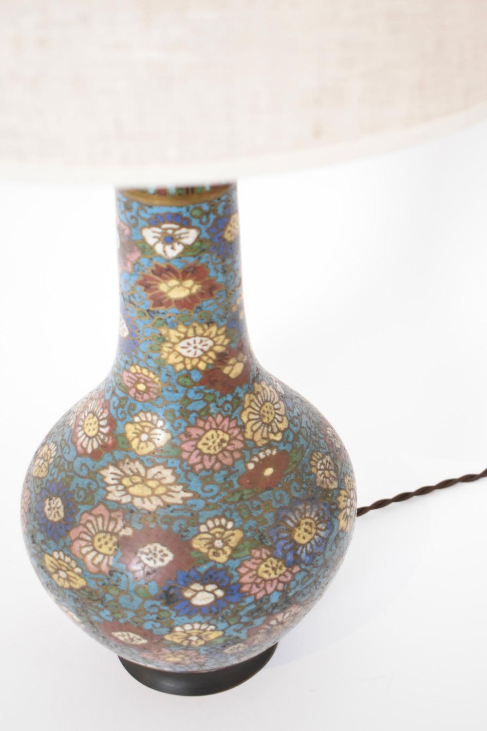 Japanese Pair of bronze cloisonné enamel lamps, XIXth c For Sale