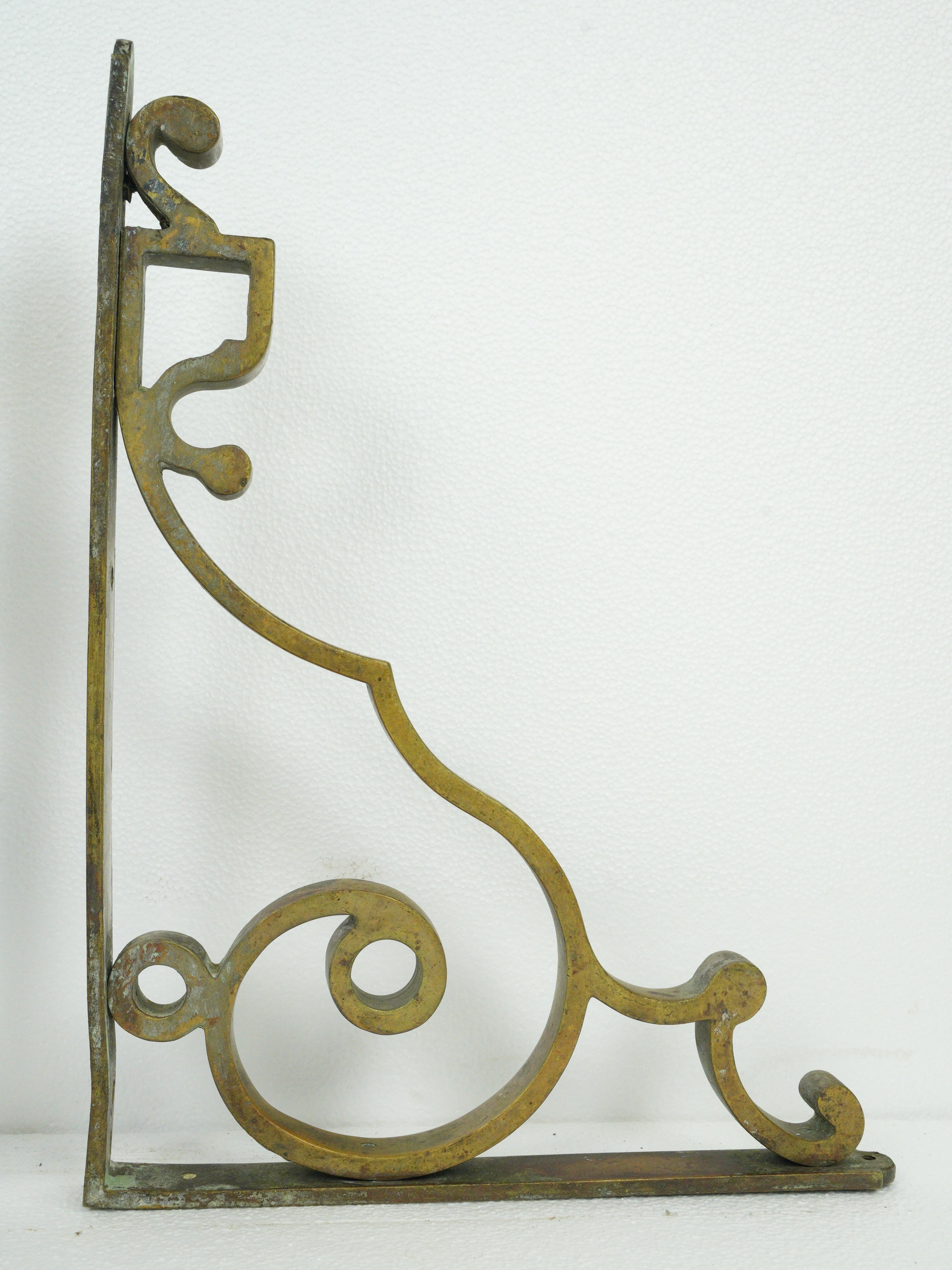 20th Century Pair of Bronze Curled Shelf Brackets with Swirls For Sale