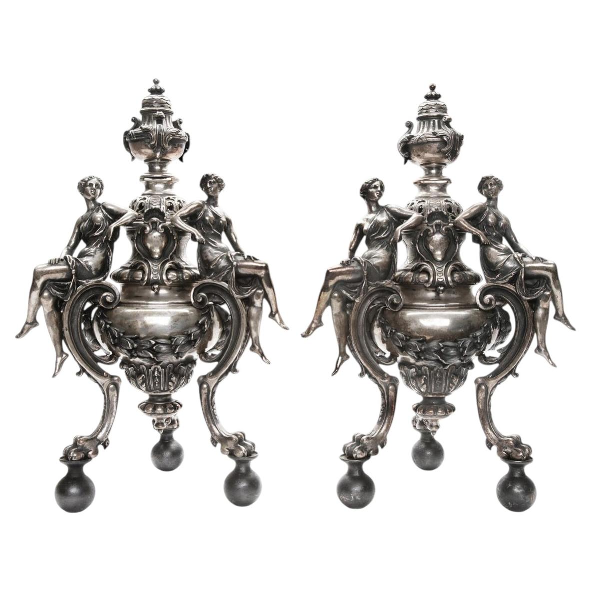 Pair of Bronze Decorative Vases, Europe, Second Half of 19th Century For Sale