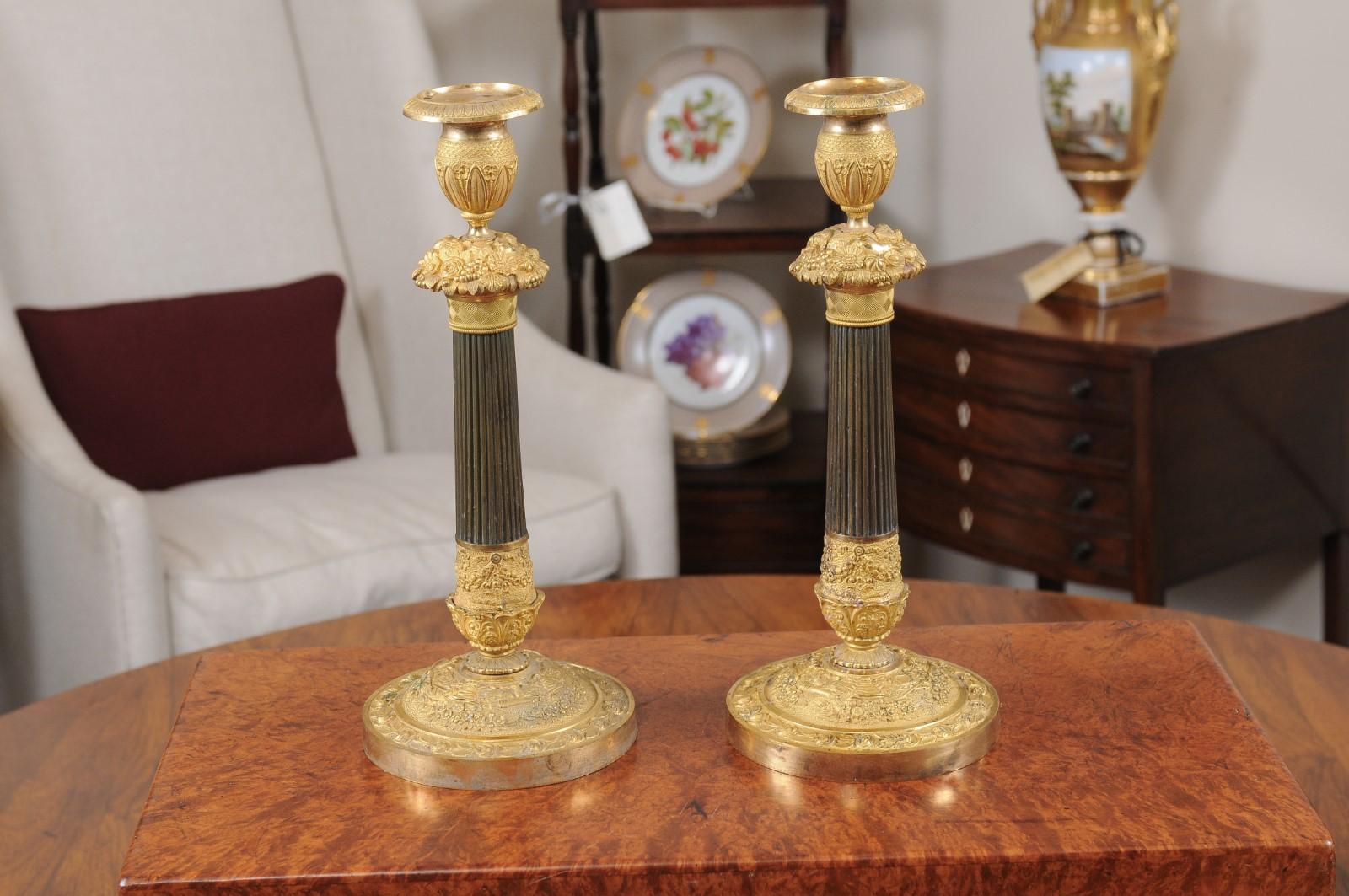 Pair of Bronze Dore Candlesticks with Foliage Design, Early 19th Century France For Sale 2