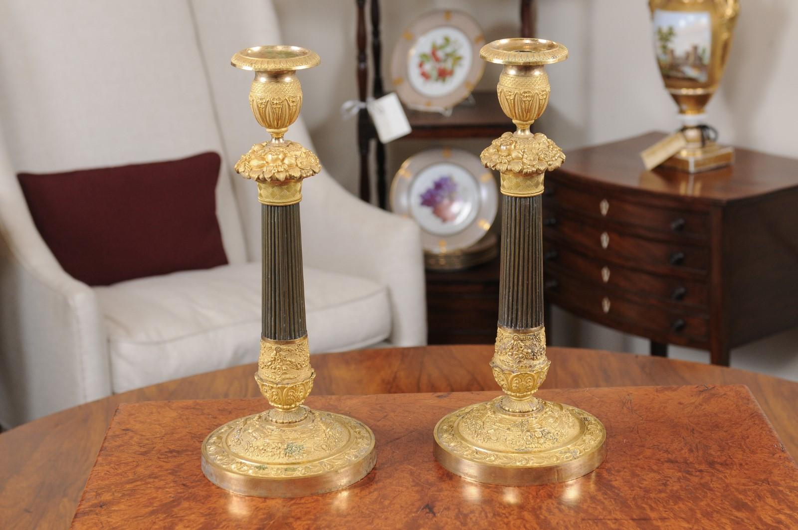 Pair of Bronze Dore Candlesticks with Foliage Design, Early 19th Century France For Sale 3