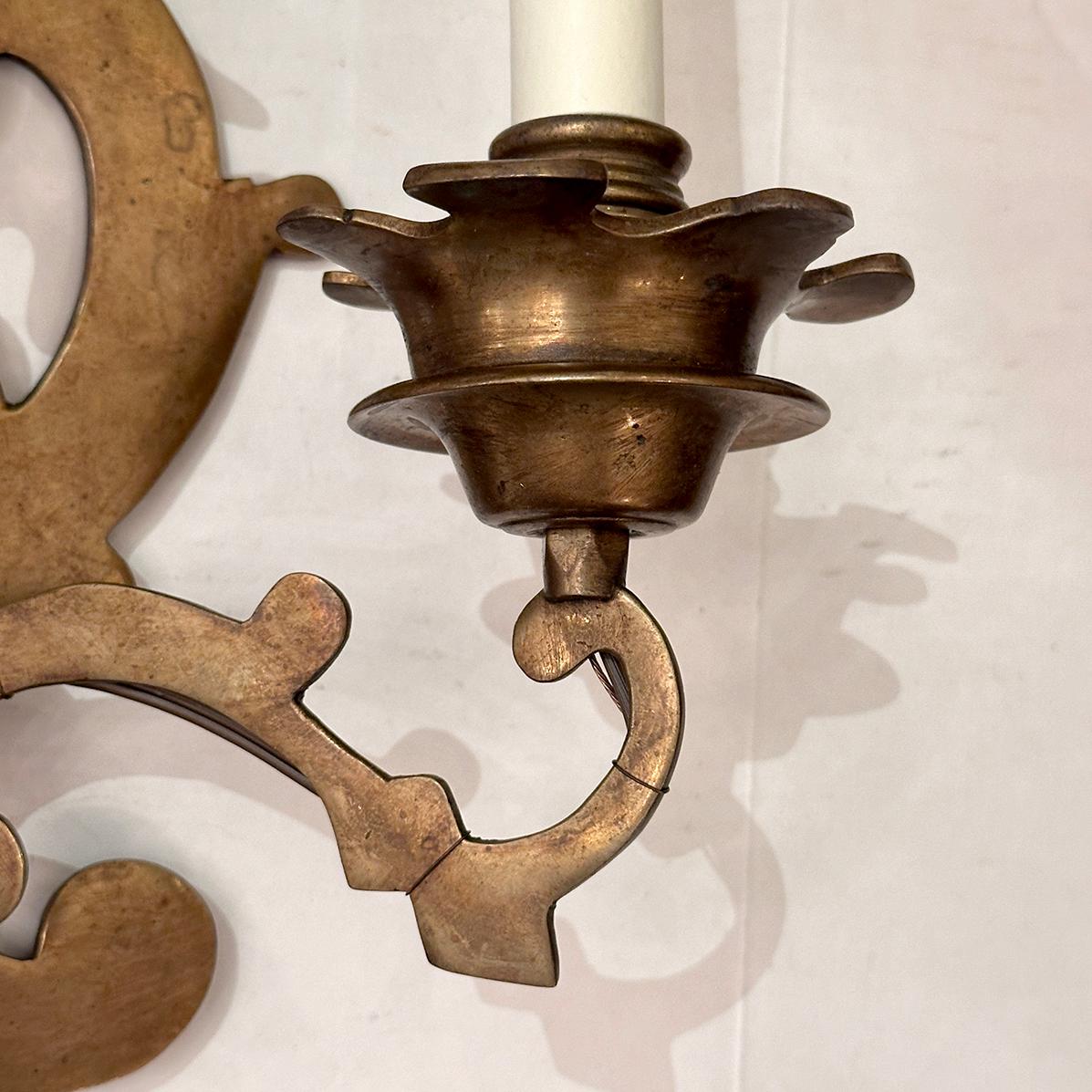 Metà XX secolo Coppia di lampade olandesi in bronzo in vendita