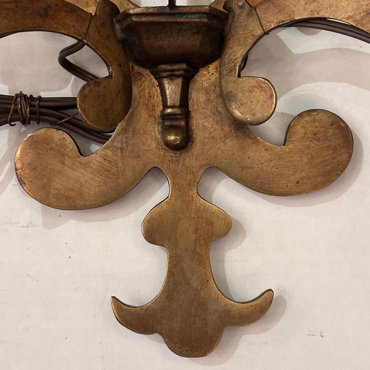 Coppia di lampade olandesi in bronzo in vendita 2