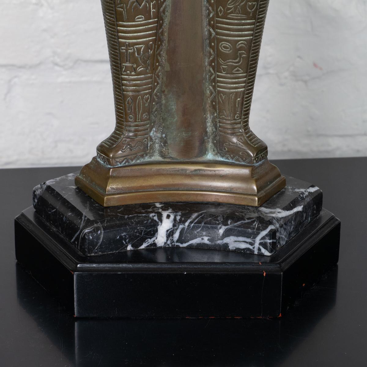 Pair of bronze Egyptian figurehead table lamps For Sale 1