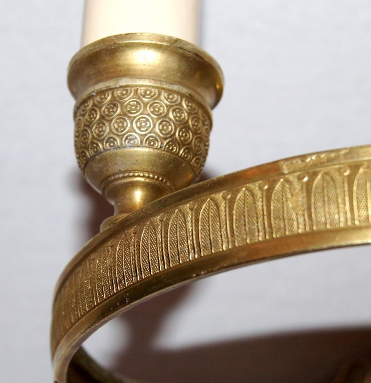 Coppia di lampade impero in bronzo In condizioni buone in vendita a New York, NY
