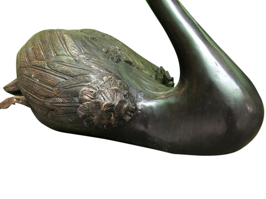 Pair of Bronze English Swans, Garden Royal Water Statues, 20th Century For Sale 8