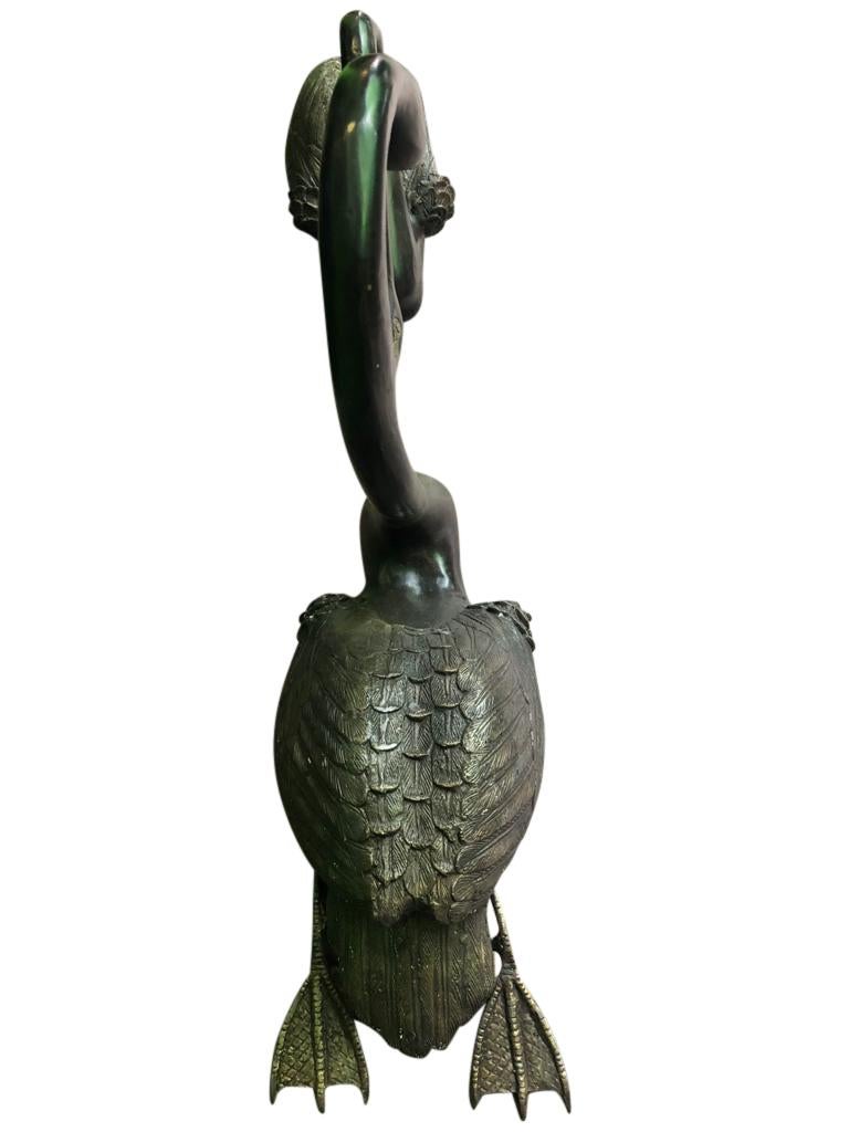Pair of Bronze English Swans, Garden Royal Water Statues, 20th Century For Sale 5