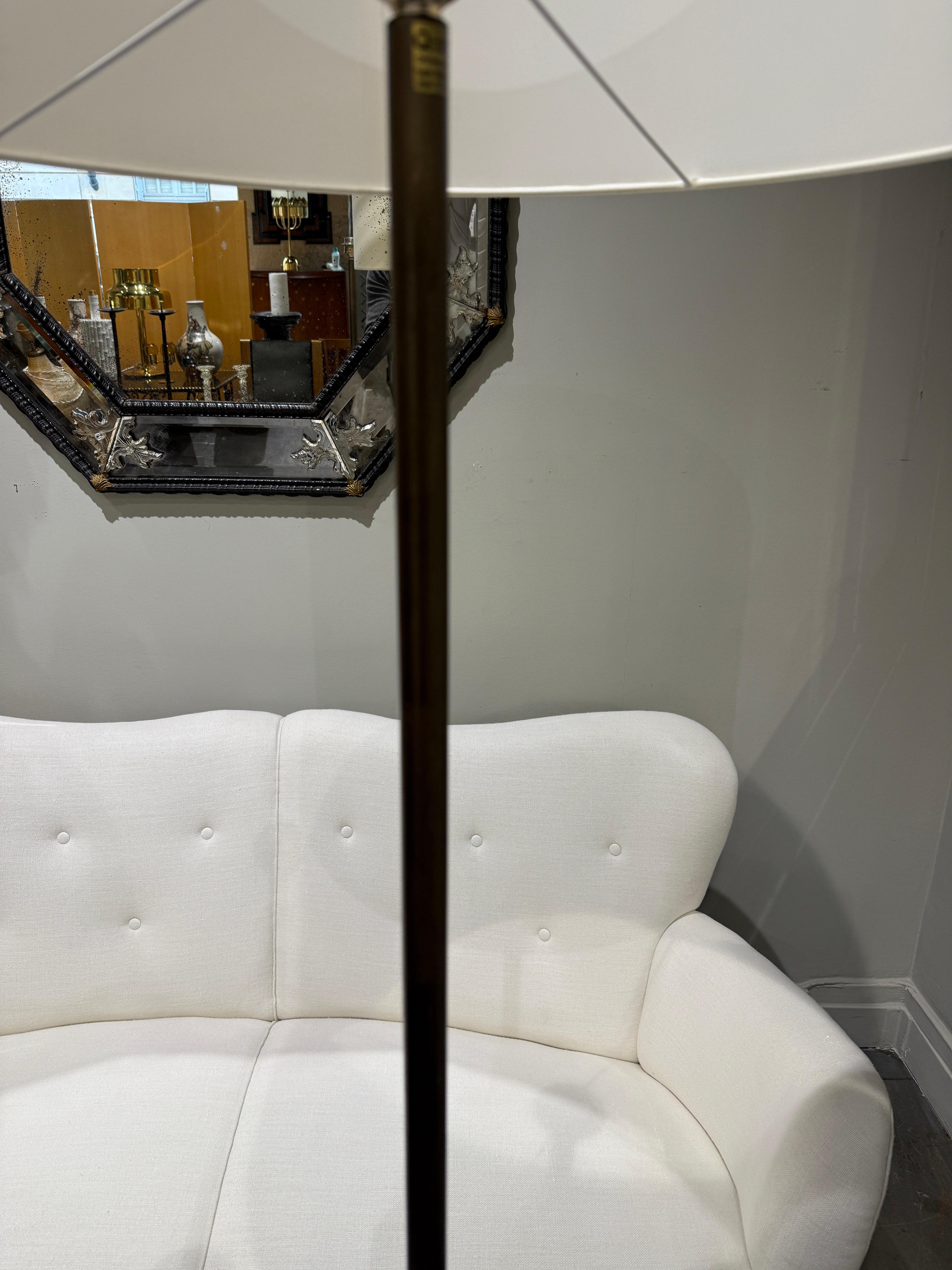 Pair of bronze floor lamps Jan des Bouvrie circa 1980 Netherlands In Good Condition For Sale In PARIS, FR