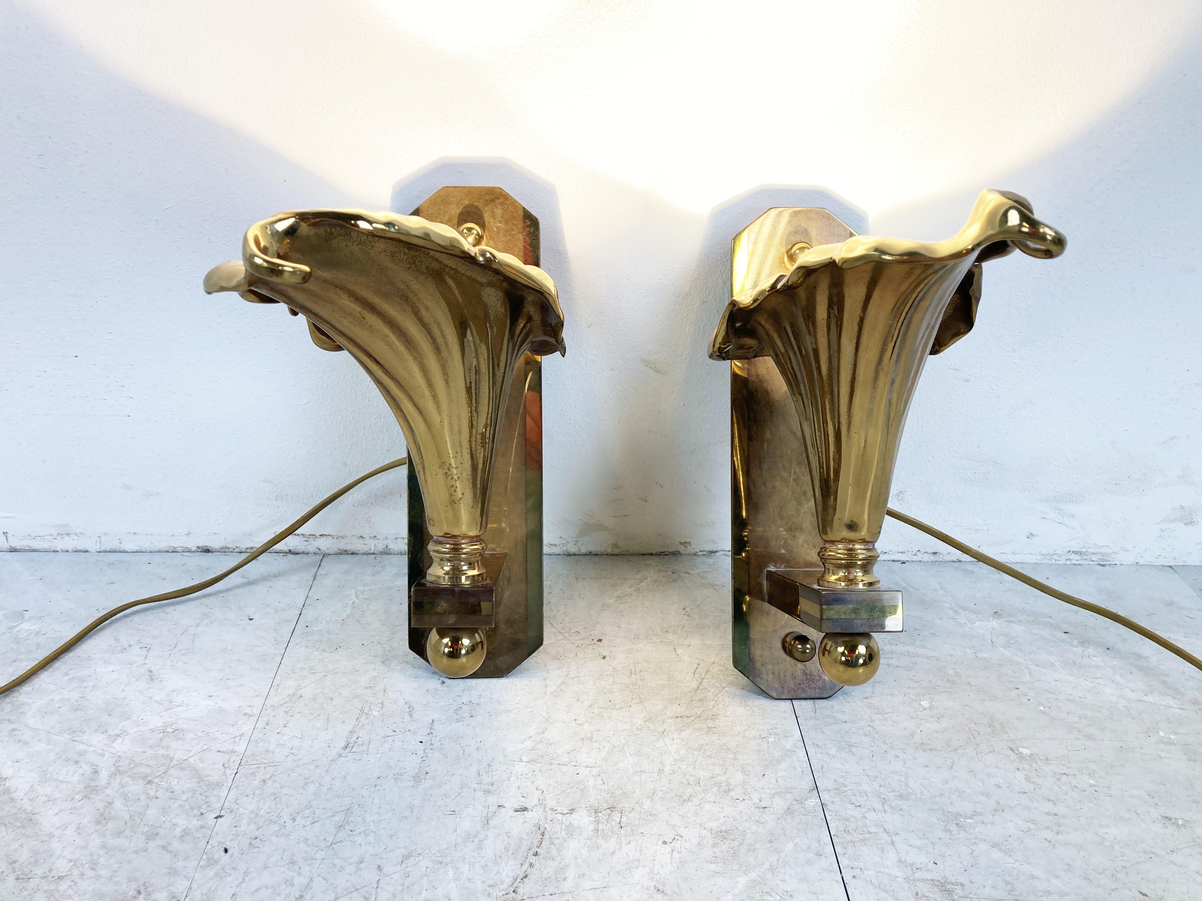 Pair of Bronze Flower Wall Lamps, 1970s For Sale 6