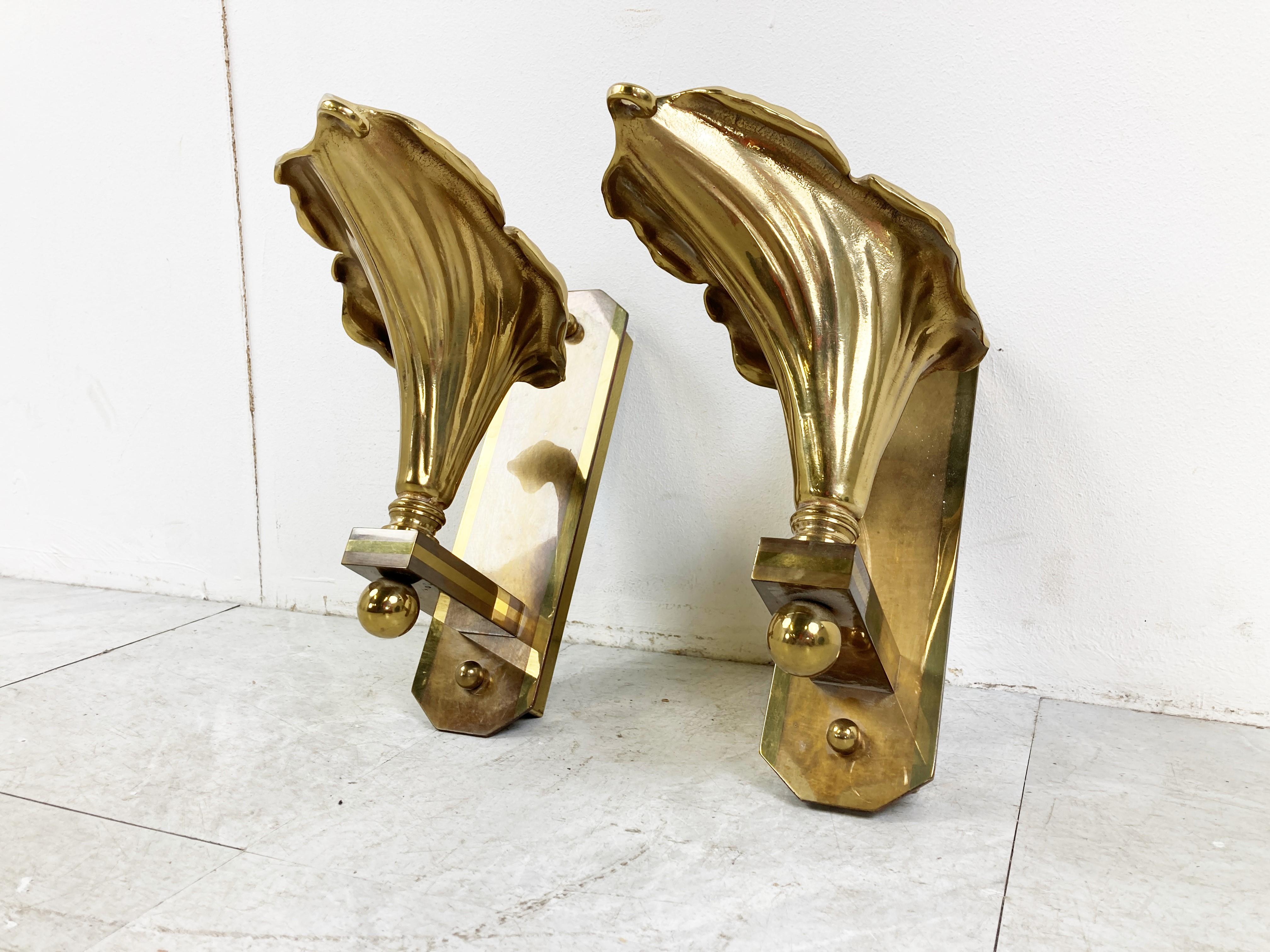 Late 20th Century Pair of Bronze Flower Wall Lamps, 1970s For Sale