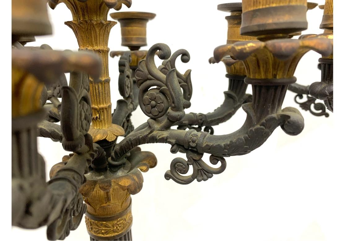Coppia di lampade a candelabro in bronzo in stile impero francese/ Restauro in vendita 4