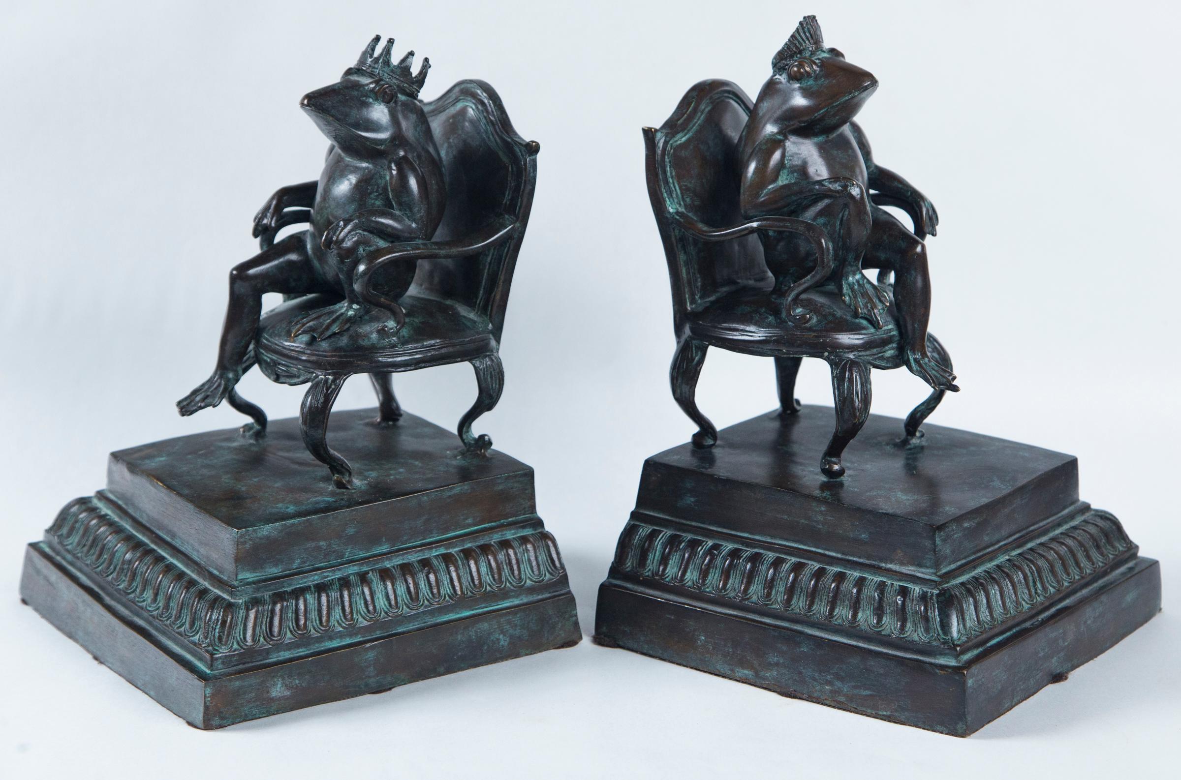 Pair of Bronze Frog Bookends In Good Condition In Woodbury, CT