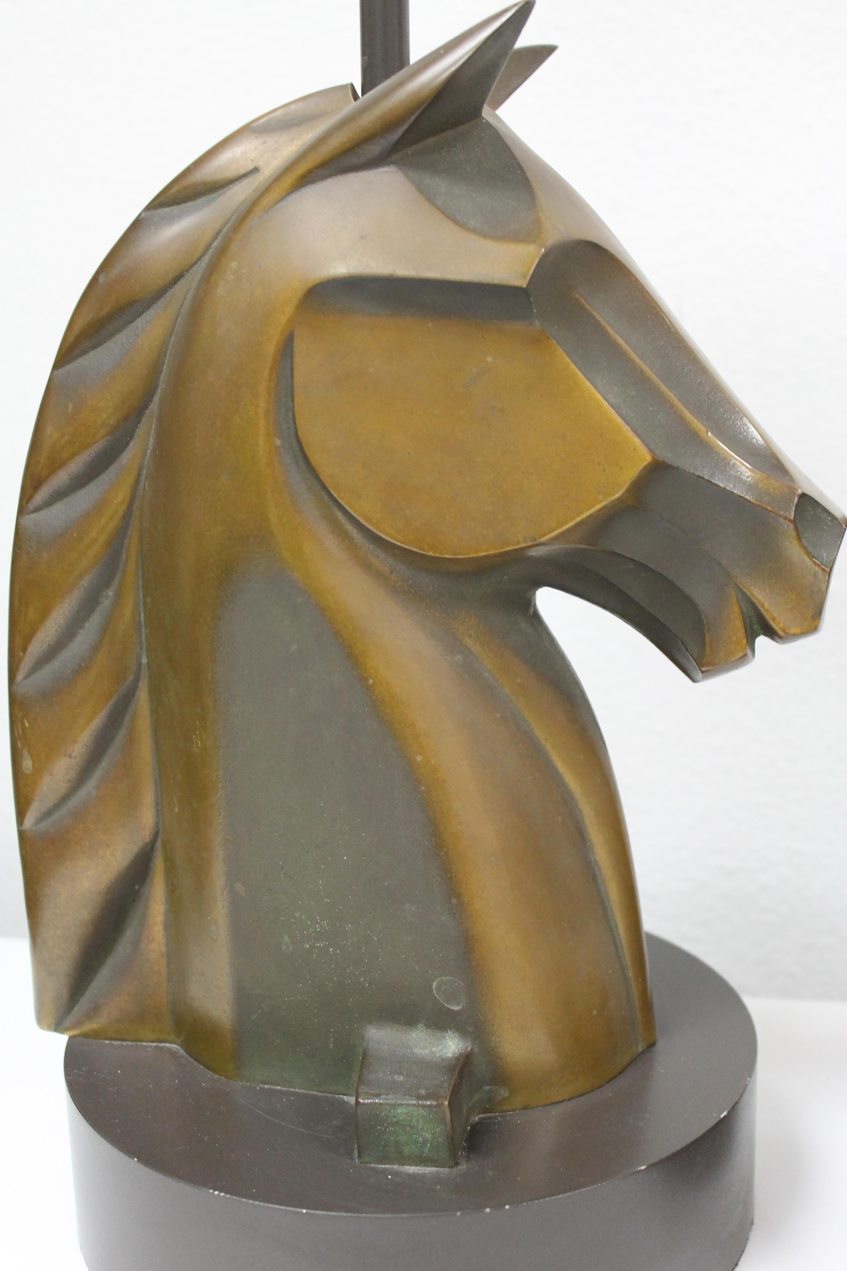 Paire de lampes à tête de cheval en bronze en vente 5