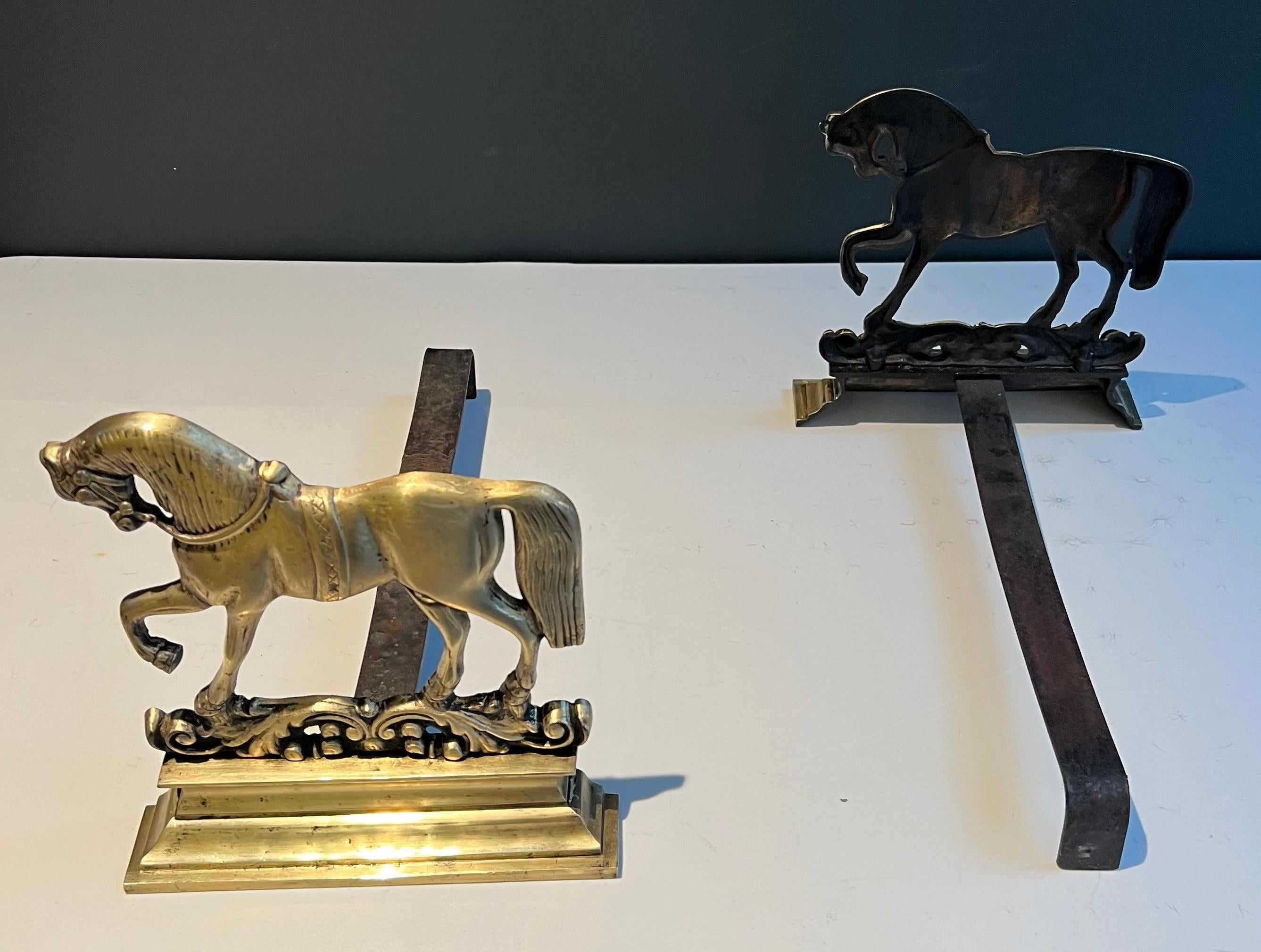Coppia di androni in bronzo a forma di cavallo. Lavoro francese. In condizioni buone in vendita a Marcq-en-Barœul, Hauts-de-France