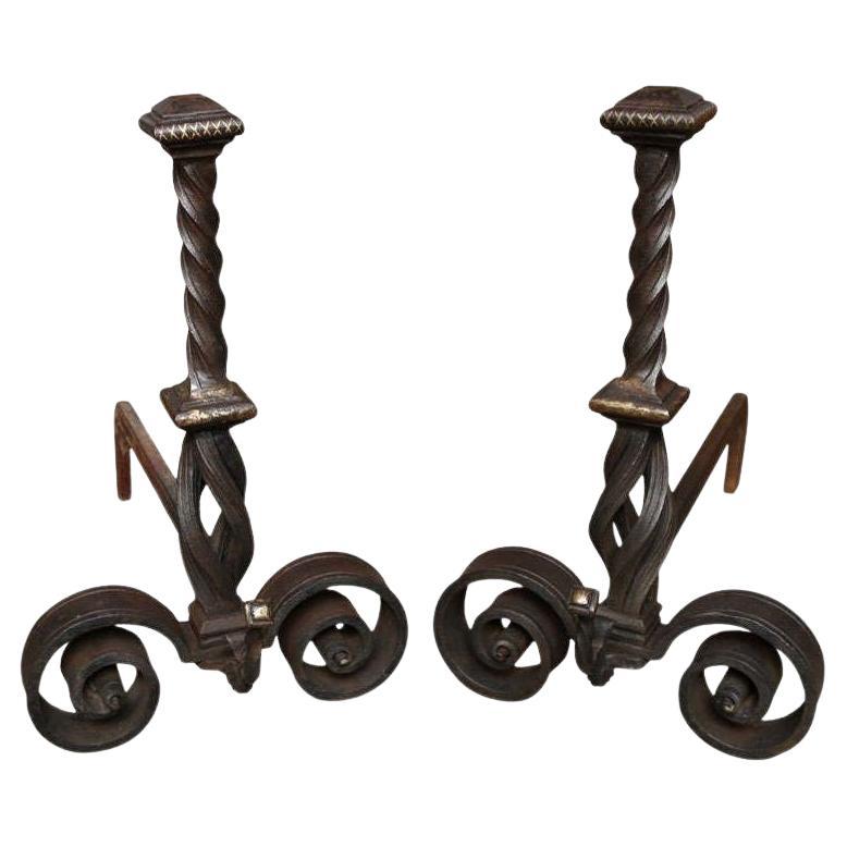 Paire de chenets Arts & Crafts incrustés de bronze