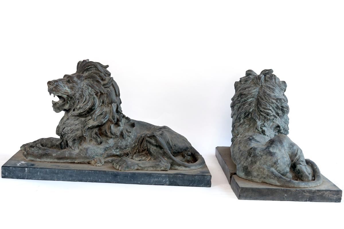 Pair of Bronze Lions 4