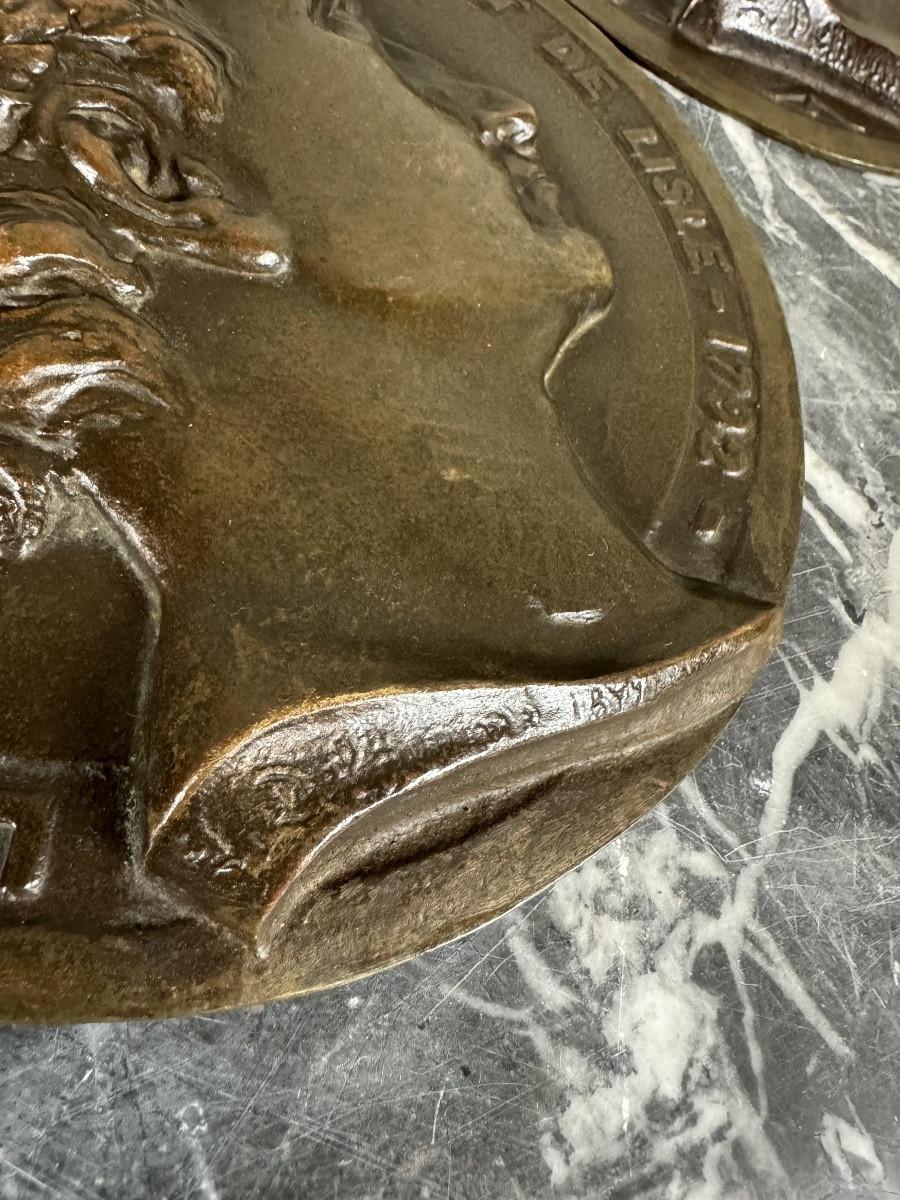 Coppia di medaglioni in bronzo, Rouget De Lille e J. j Rousseau in vendita 3