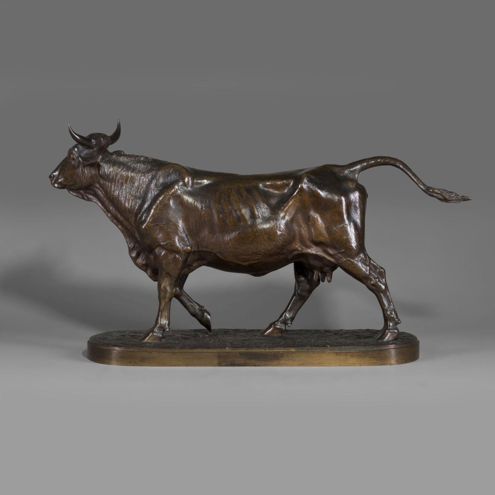 Paire de modèles en bronze d'un taureau debout et d'une vache en train de courir, vers 1890 Bon état - En vente à Brighton, West Sussex
