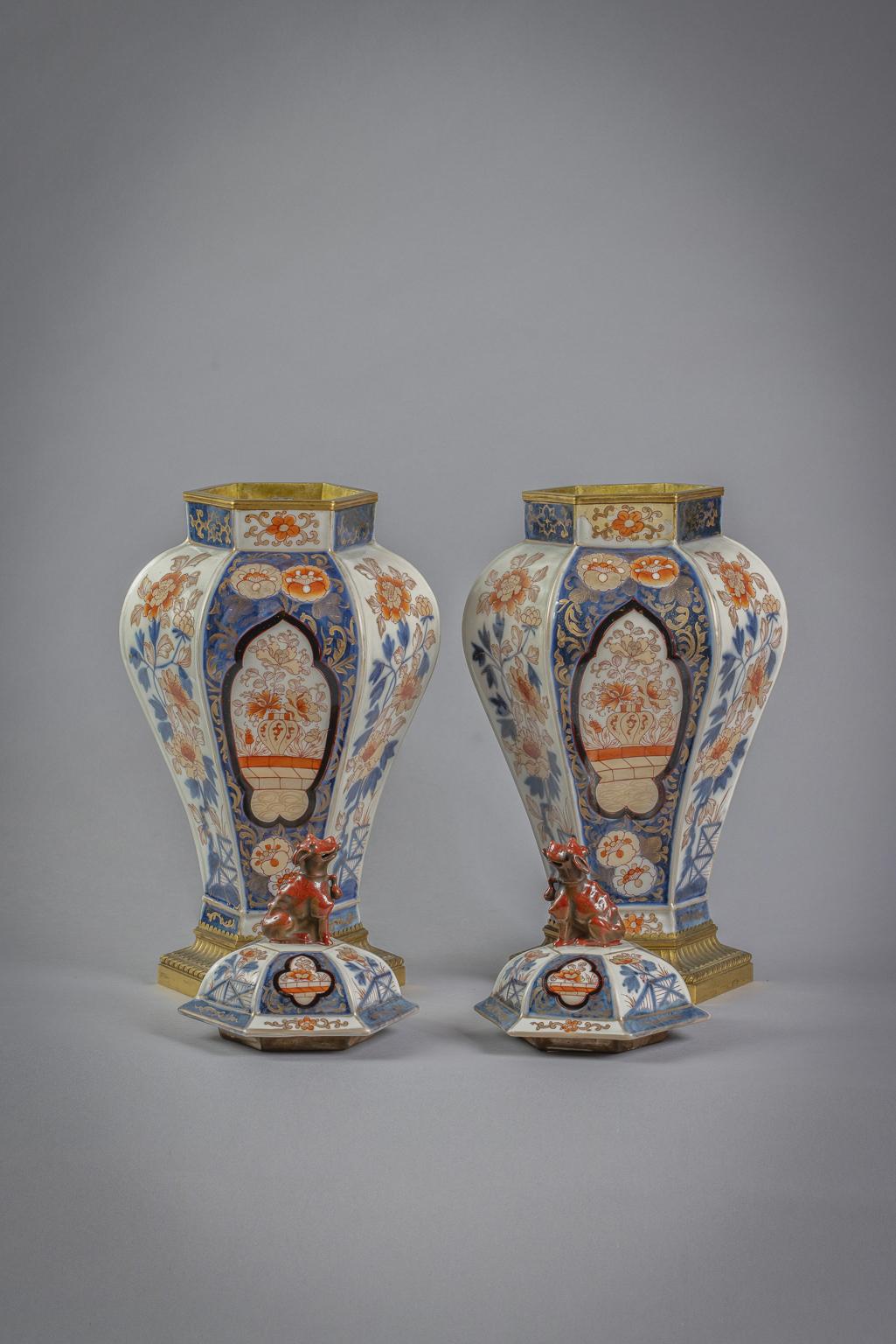 Pair of Bronze Mounted French Porcelain Covered Hexagonal Vases, Circa 1875 In Good Condition For Sale In New York, NY