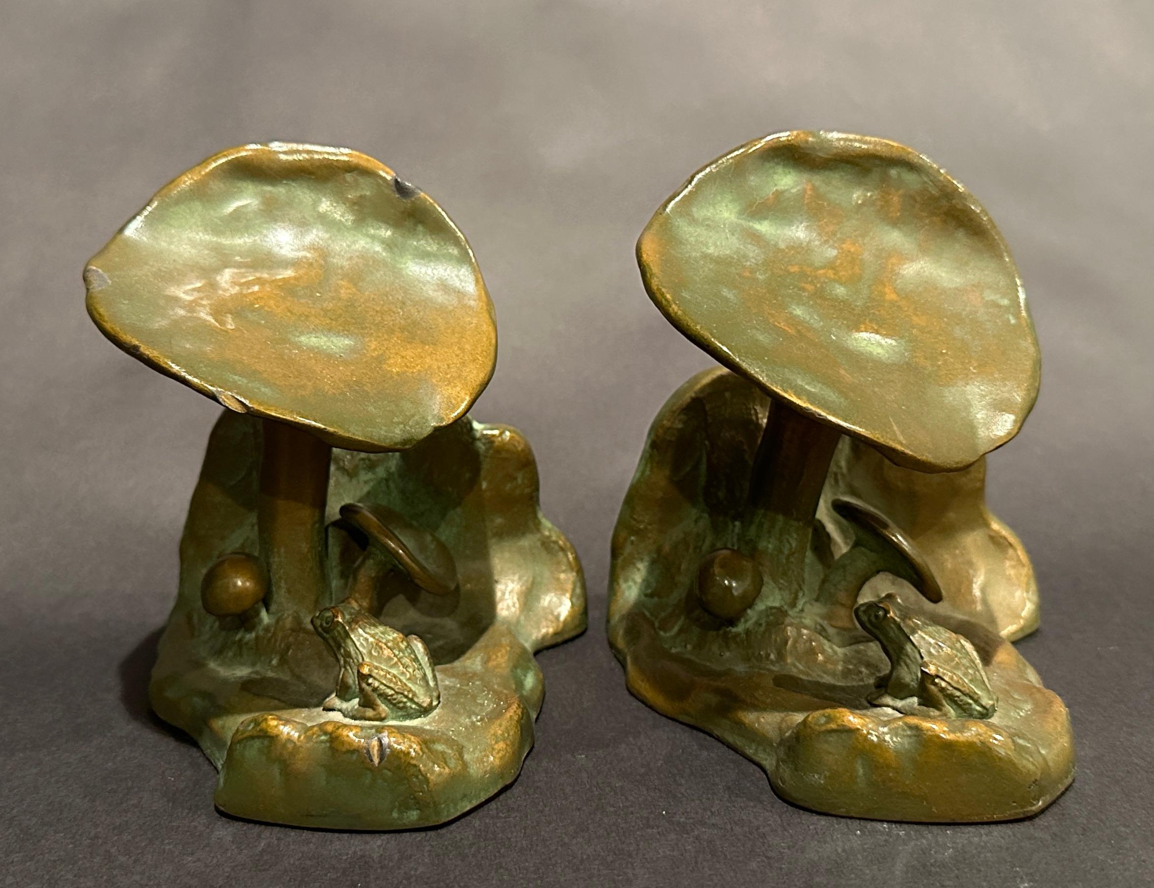 mushroom bookends