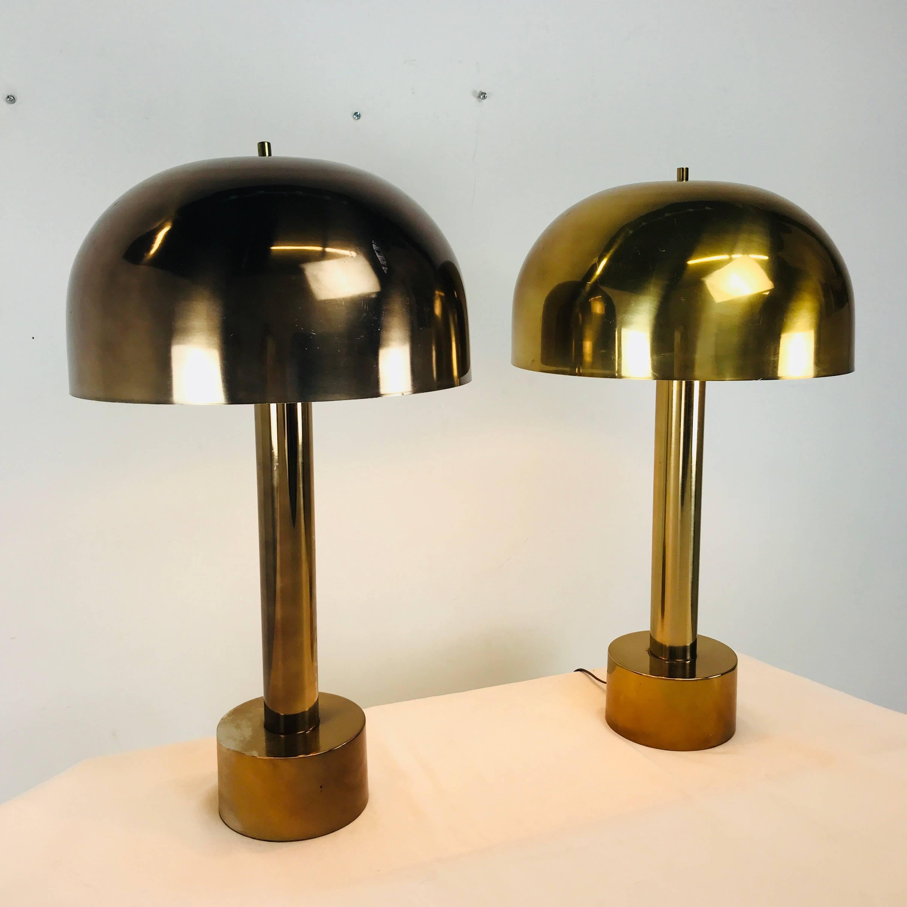 Pair of Bronze Mushroom Lamps in the Style of Laurel In Good Condition In Dallas, TX