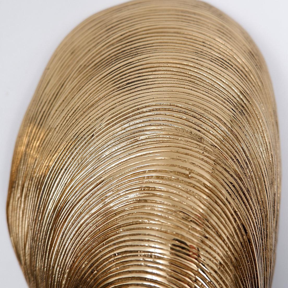 Pair of Bronze Mussel Shell Sconces - 1970s (2 pairs available) In Good Condition For Sale In Linkebeek, BE