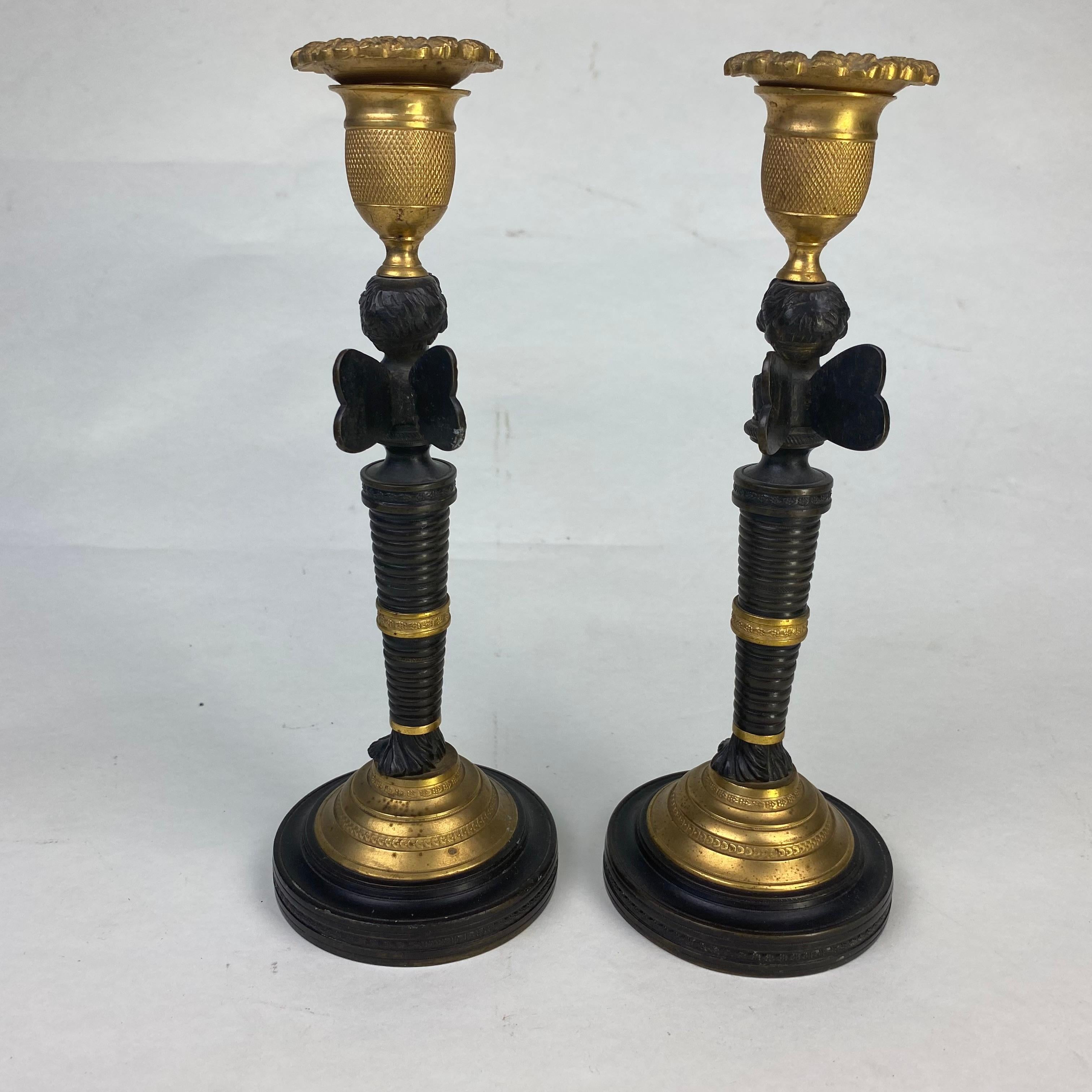 Pair of Bronze & Ormolu Putti Candlesticks In Good Condition For Sale In Folkestone, GB