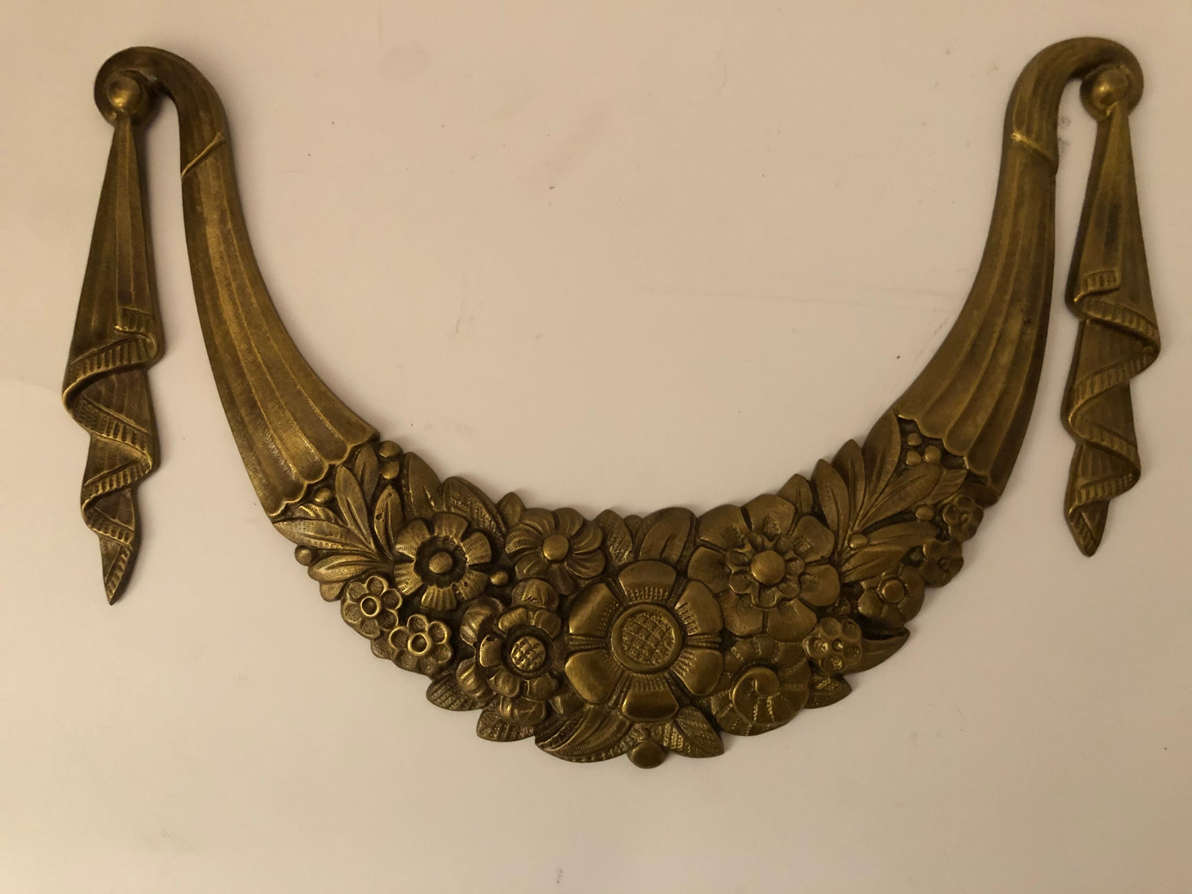 European Pair of Bronze Ornamental Garlands For Sale
