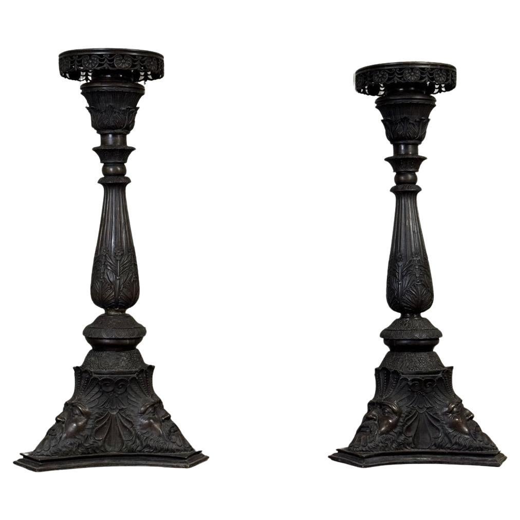 Coppia di piedistalli in bronzo, Italia, XIX secolo