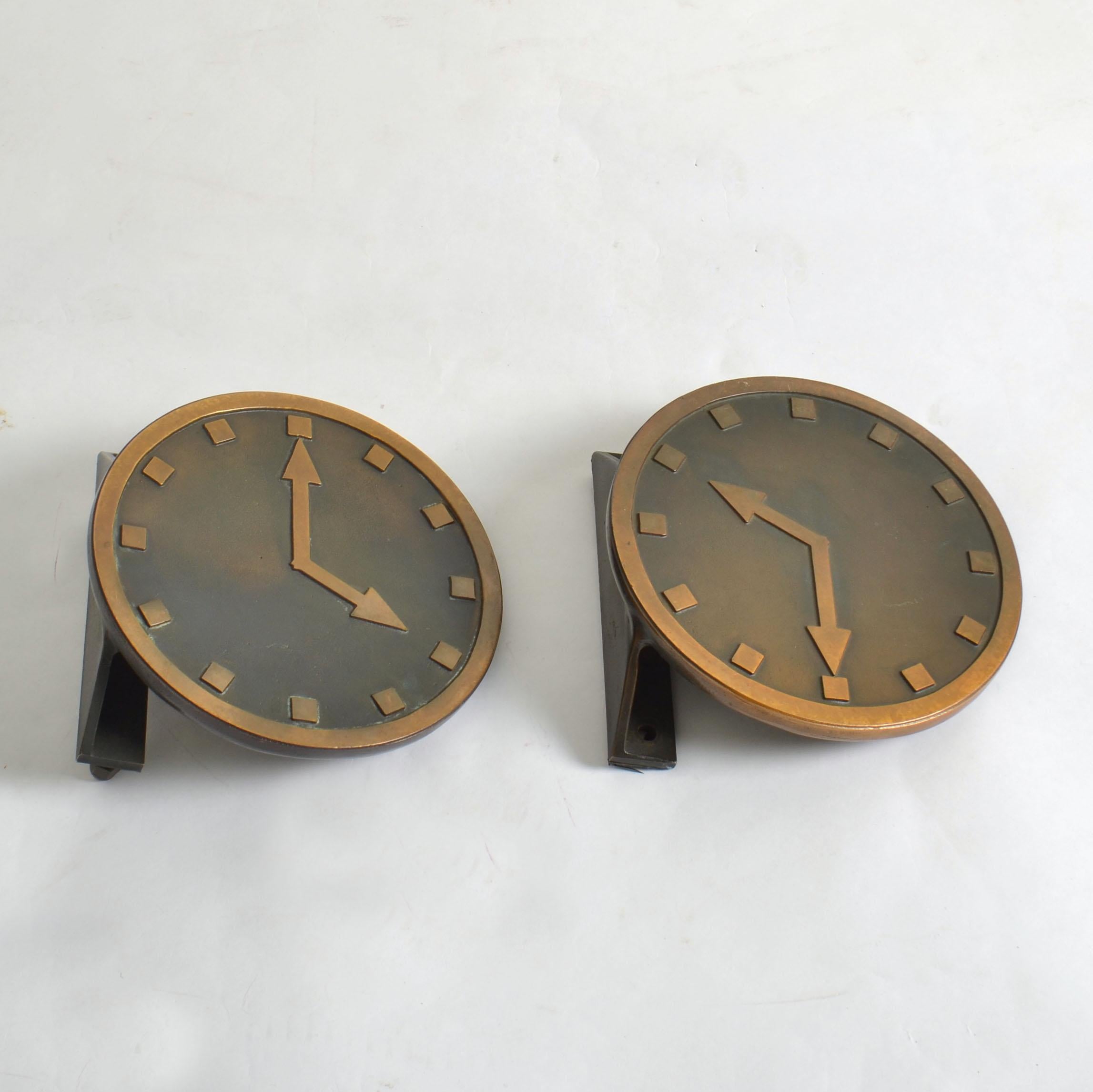 Architectural Pair of Bronze Push and Pull Door Handles as Clocks 1