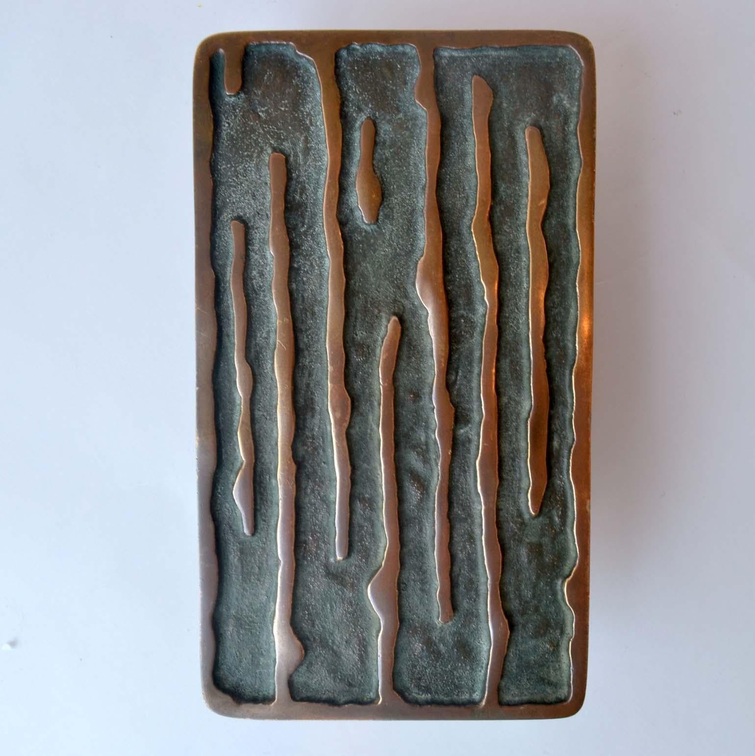 Brutalist Pair of Bronze Push Pull Door Handles with Organic Wave Relief For Sale