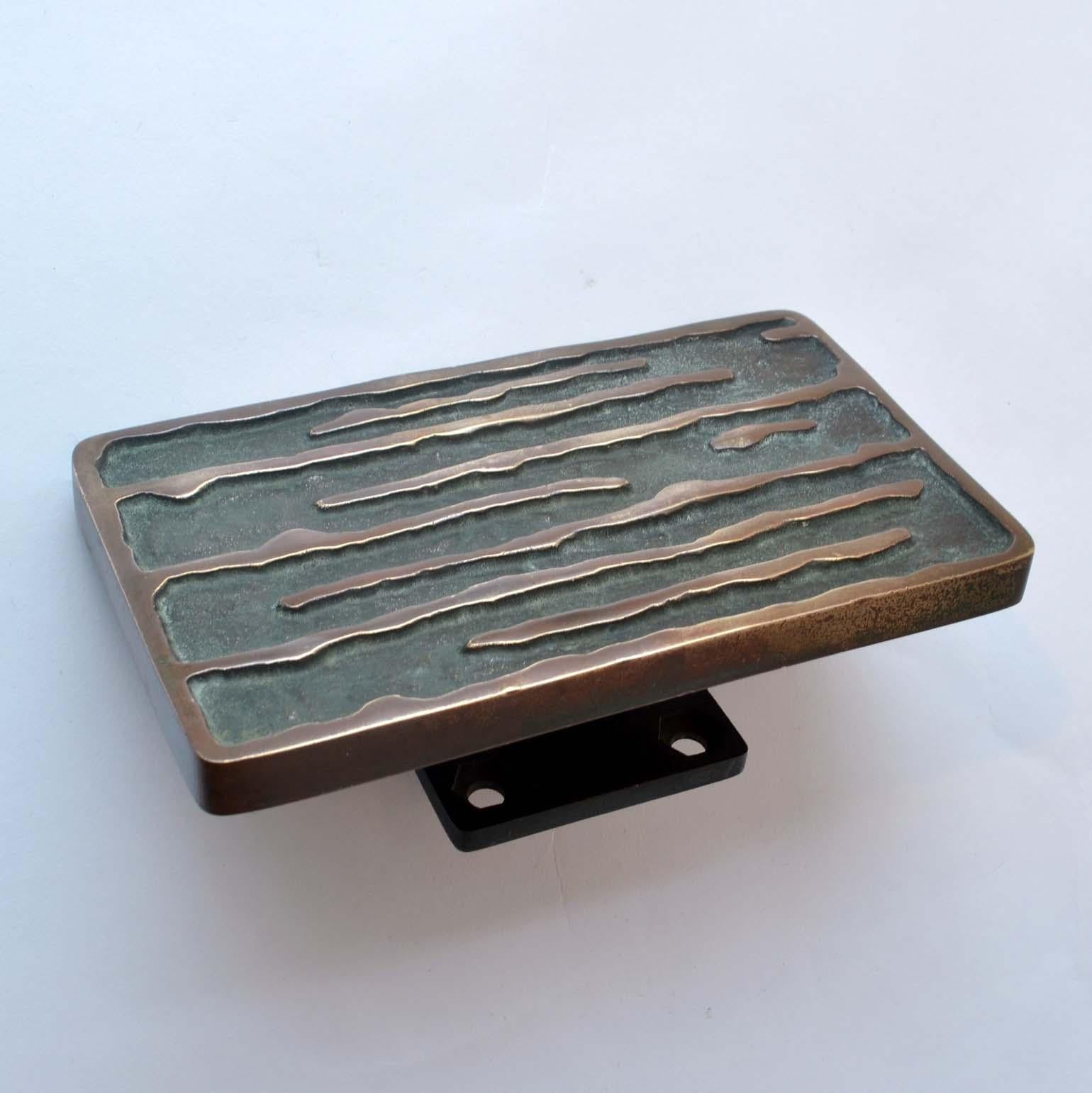 Pair of Bronze Push Pull Door Handles with Organic Wave Relief For Sale 1