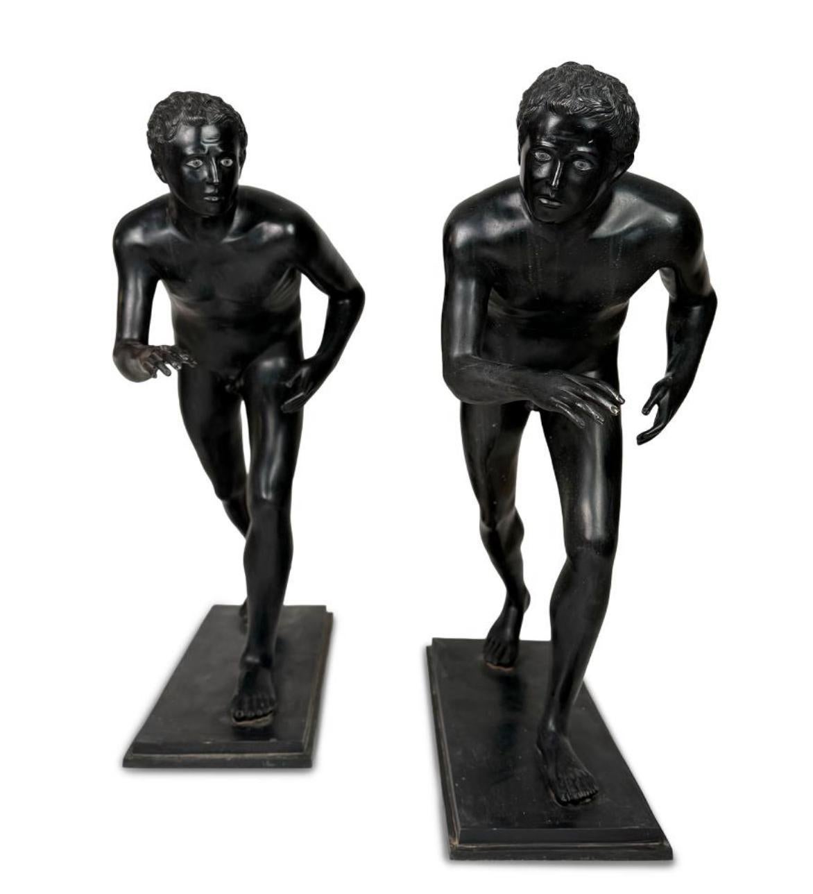 Paar Bronze-Läufer aus Pompeji, nach dem 1. Jahrhundert v. Chr. Originale im Zustand „Gut“ im Angebot in Madrid, ES