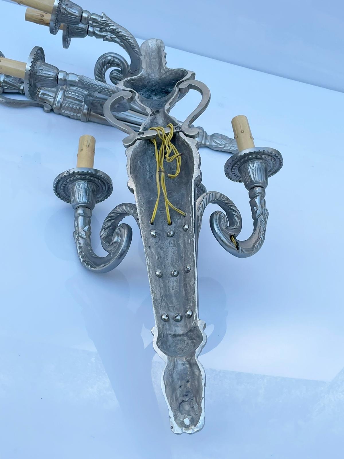 Coppia di lampade in bronzo con finitura in nichel in vendita 11