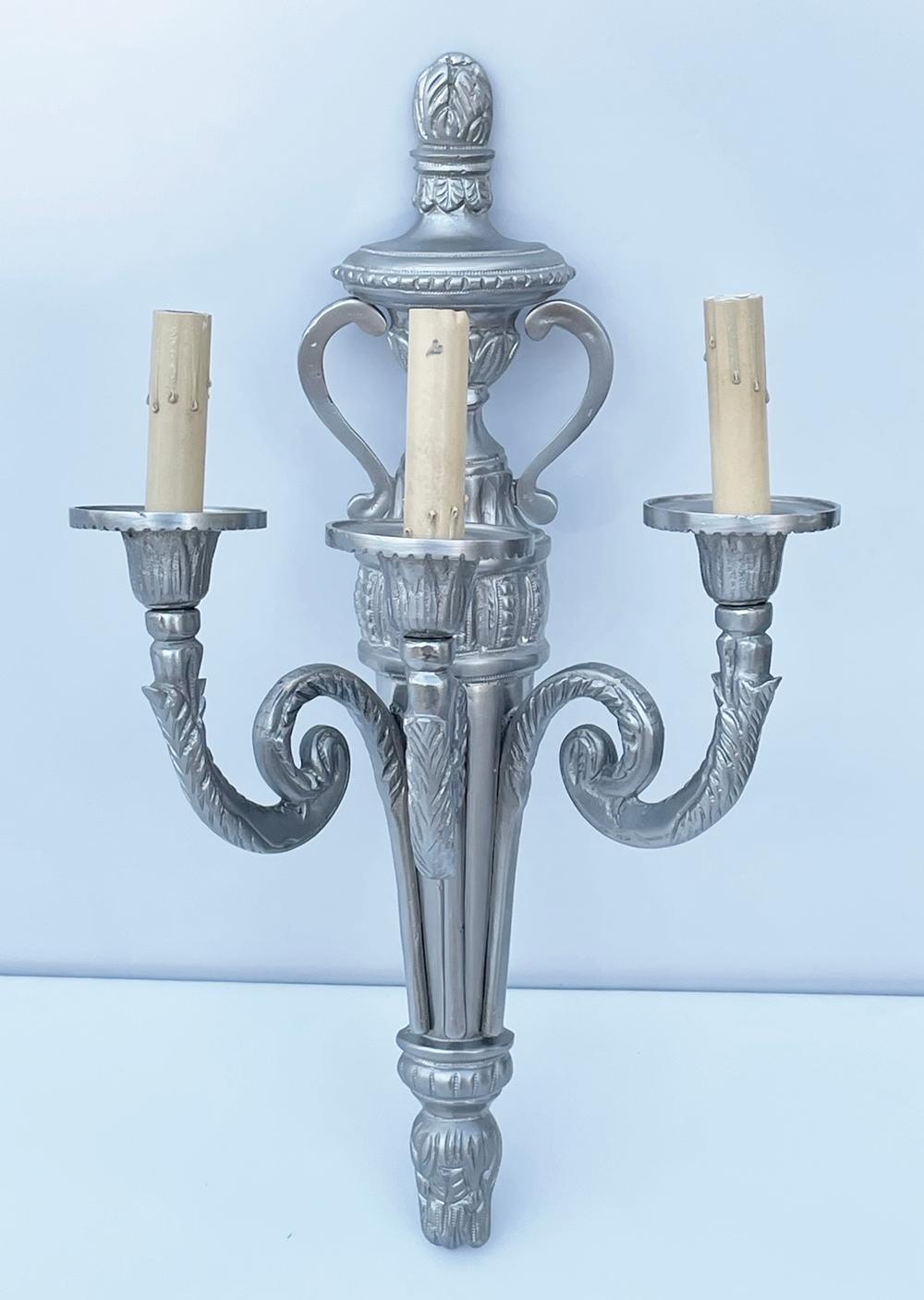 Late 20th Century Pair of Bronze Sconces in Nickel Finish For Sale