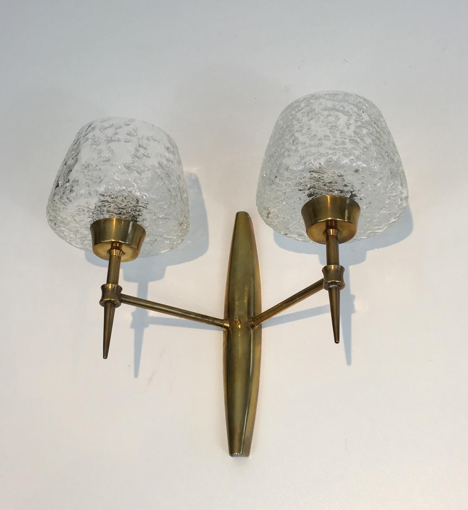 Pair of Fine Bronze Sconces with Worked Glass Reflectors, Italian, circa 1960 For Sale 1